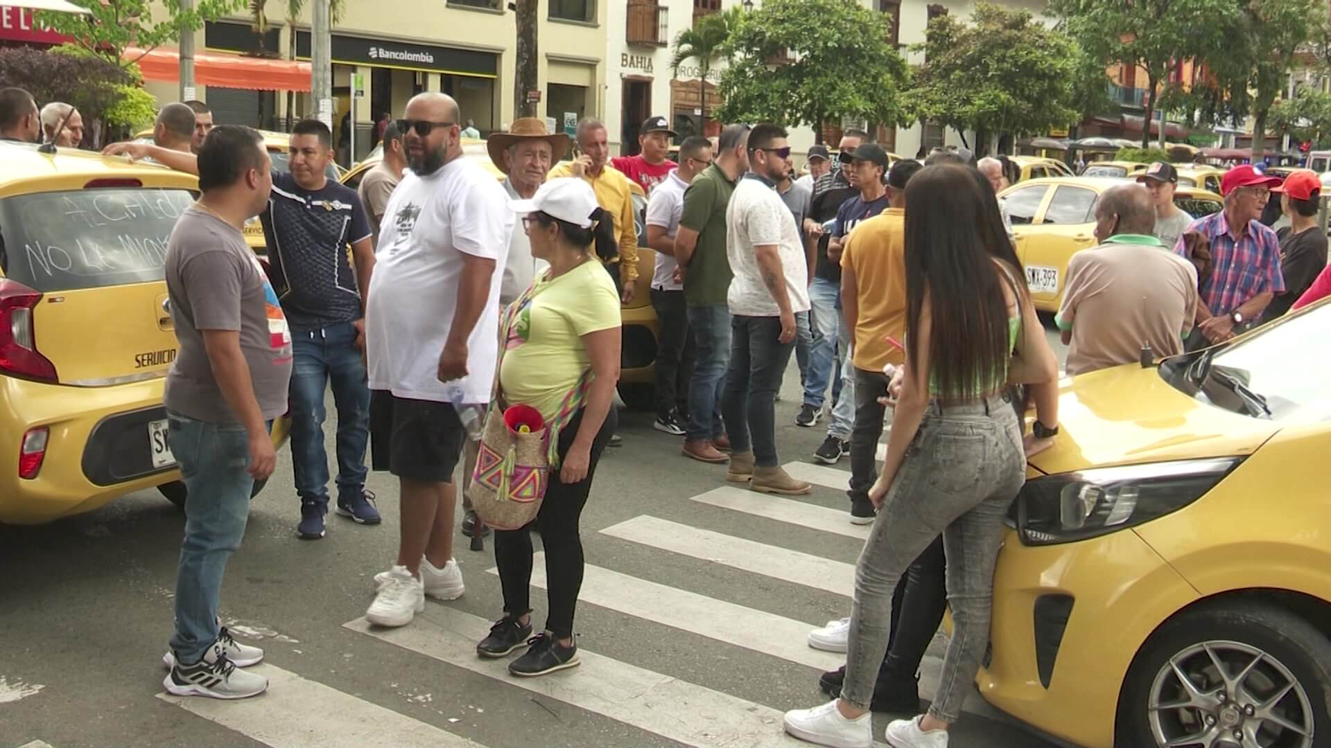 Taxistas de Caldas protestaron por fallo judicial