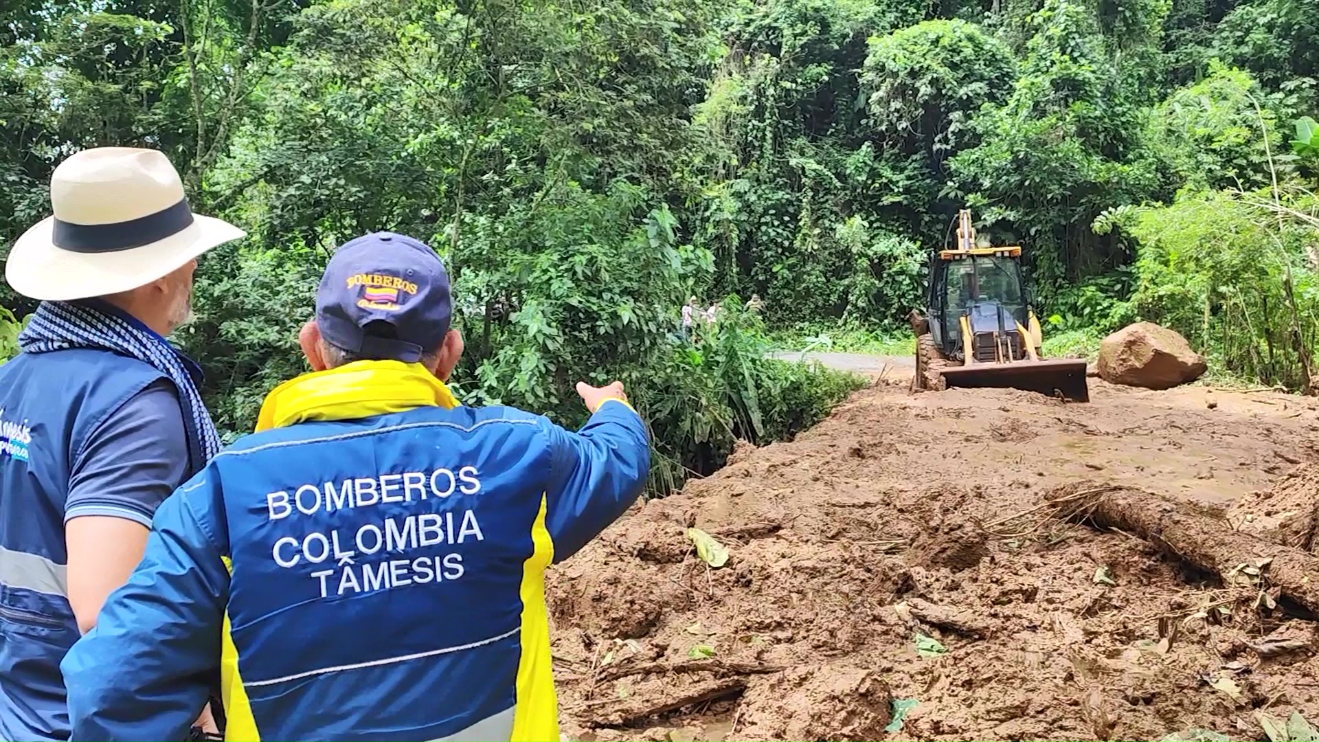 Incomunicadas 15 veredas en Támesis, dos casas colapsaron