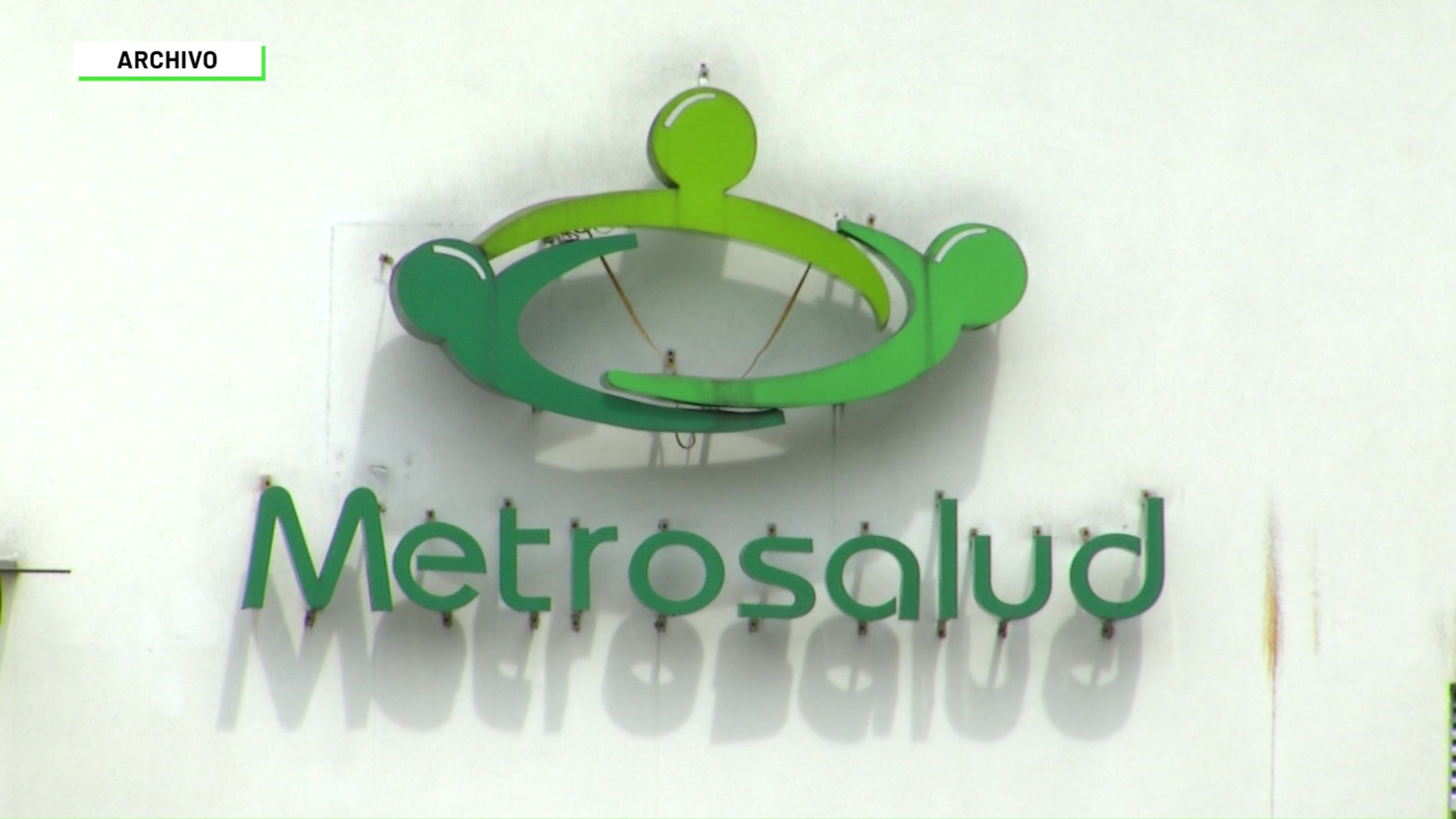 Por falta de pago Metrosalud se queda sin especialistas