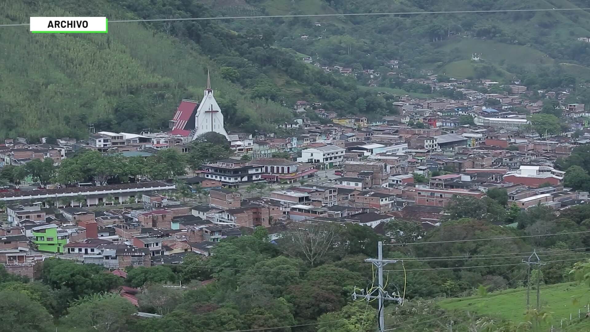 Tres precandidatos a alcaldías denuncian amenazas