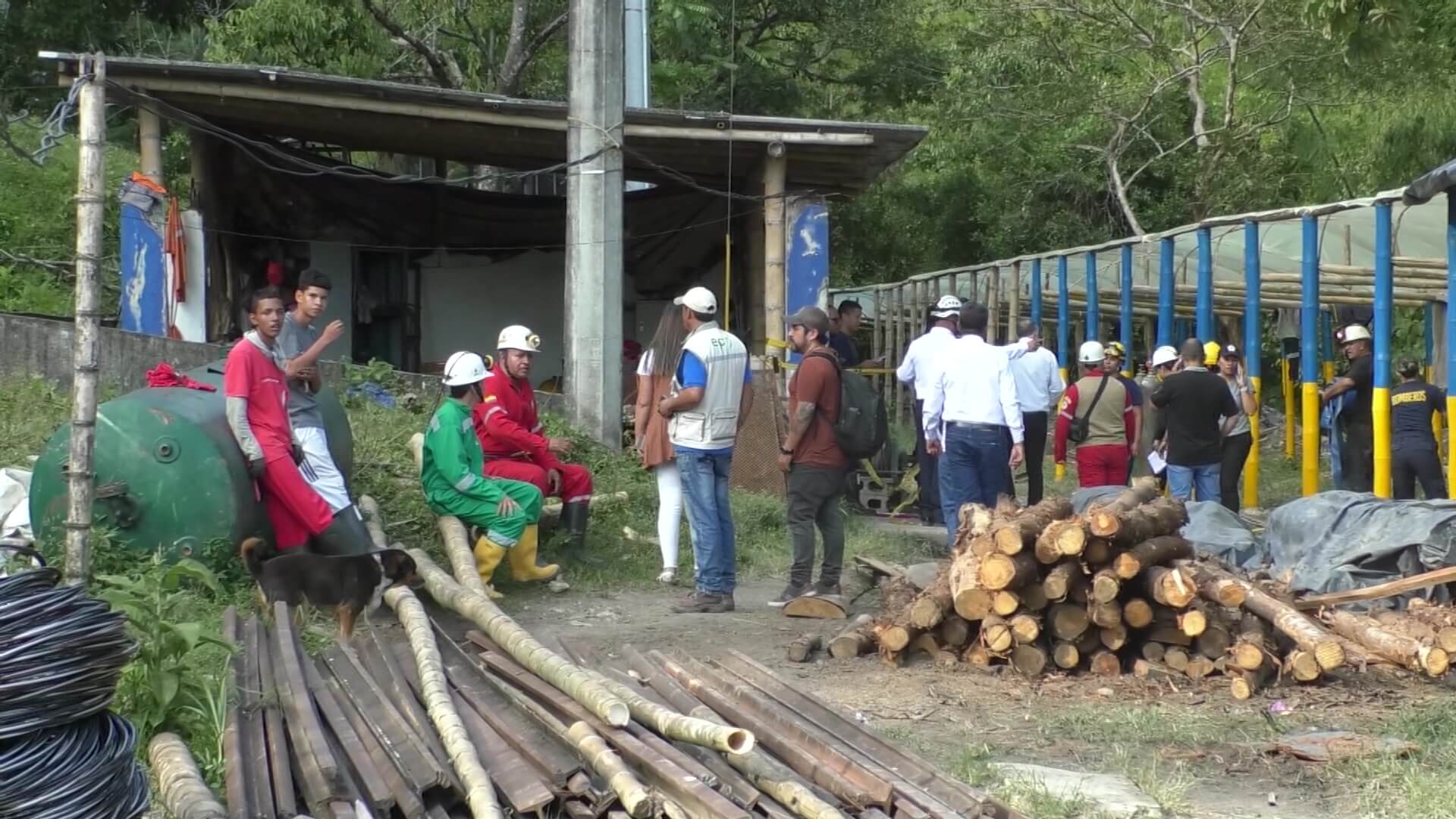 Seis hombres quedaron atrapados en Mina de Carbón