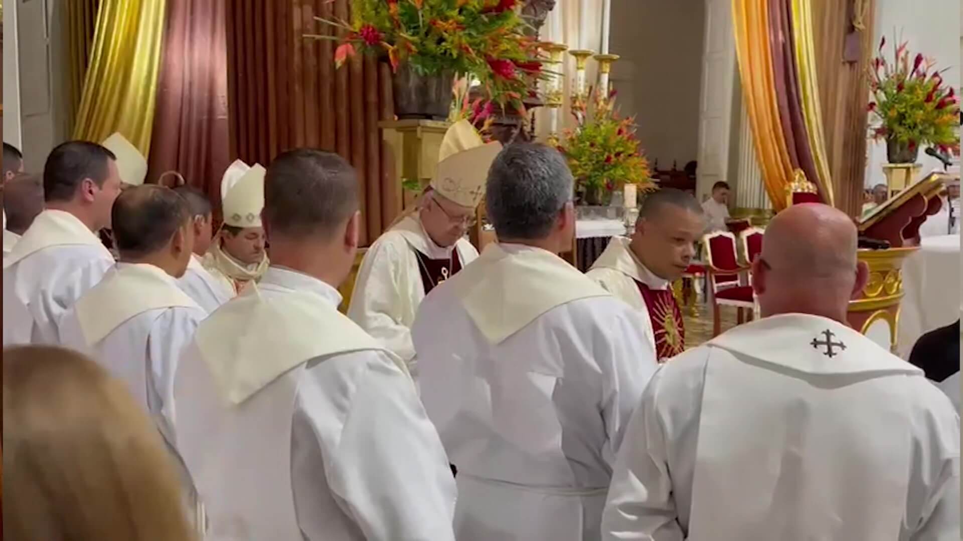 Con homenaje despedirán a Monseñor Elkin Álvarez