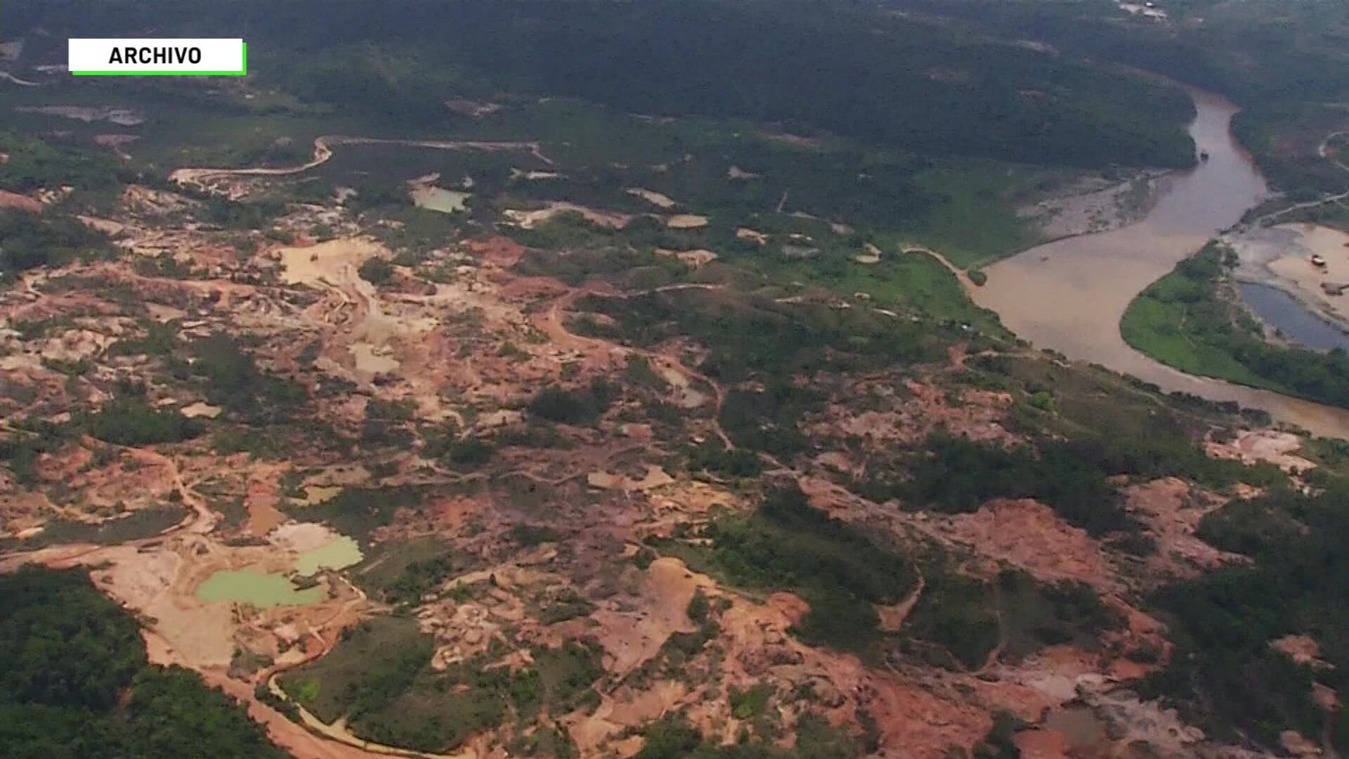 Decreto pretende nuevas restricciones a la minería