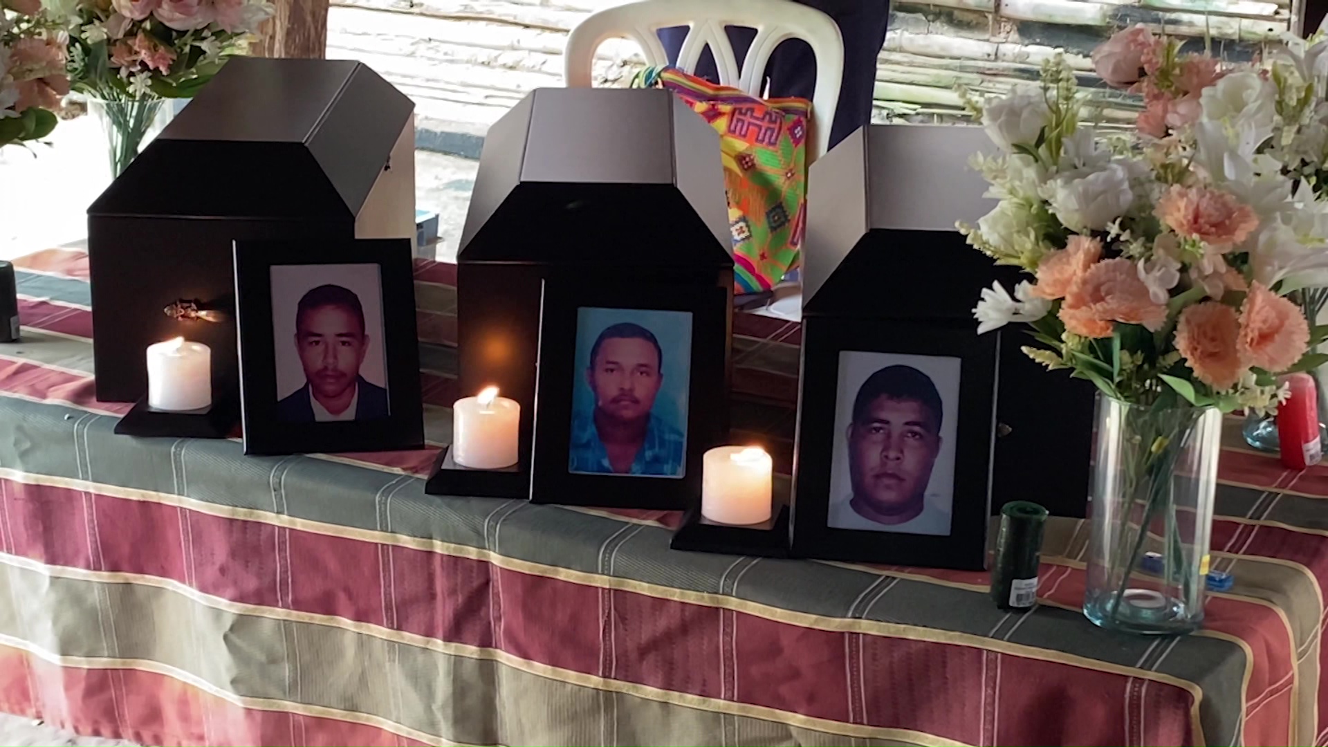 Entregan restos de tres hermanos desaparecidos hace 15 años