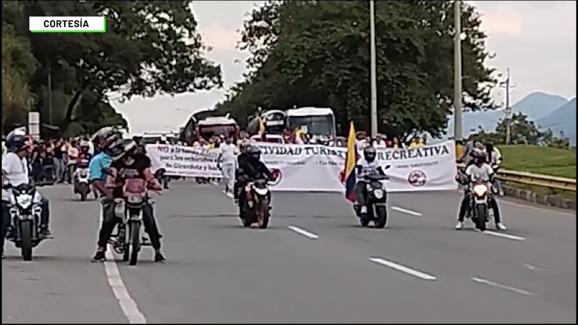 Sexto domingo de protesta por peajes el Trapiche y Cabildo