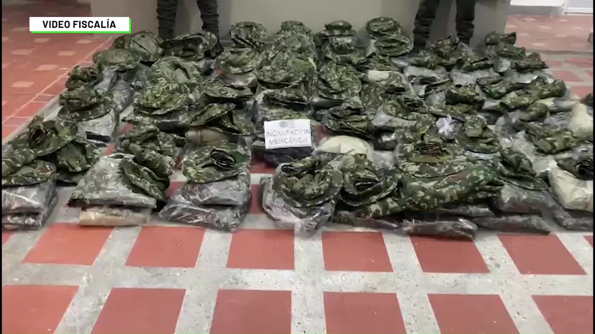 Decomisados 110 uniformes similares al utilizado por el ejército