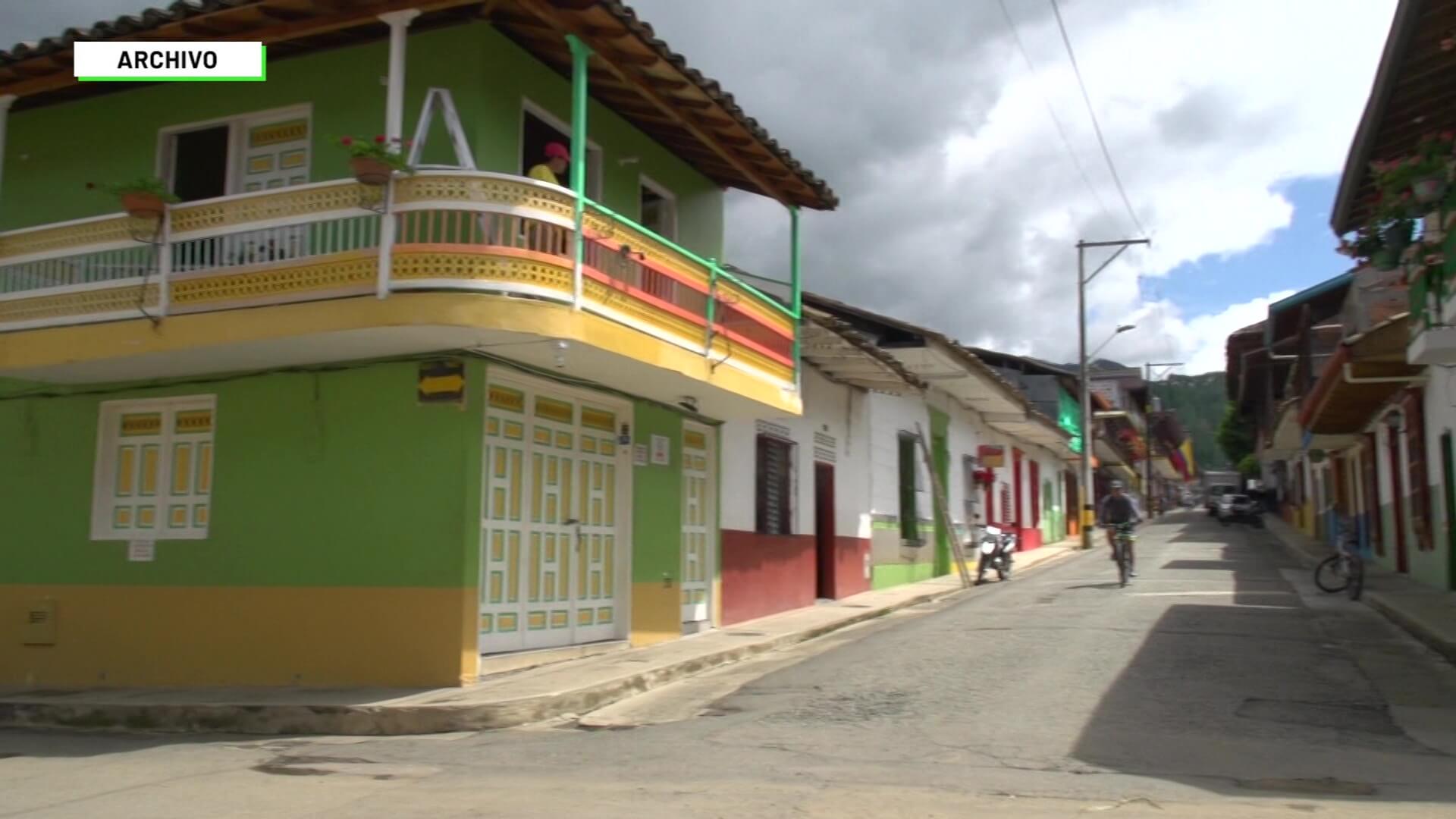 Ataque sicarial deja dos muertos en Jardín