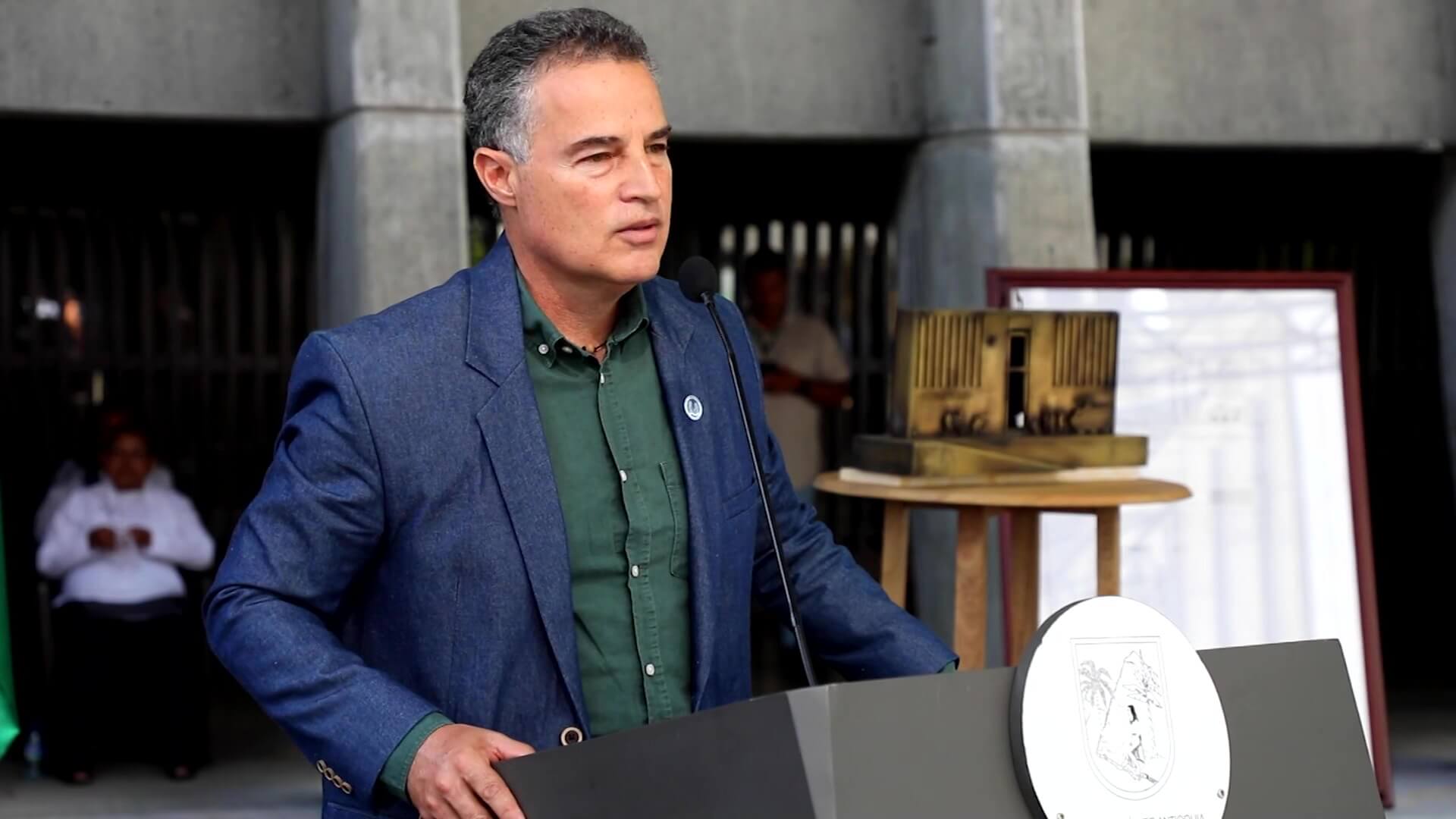 Gobernador de Antioquia lanza críticas contra Petro
