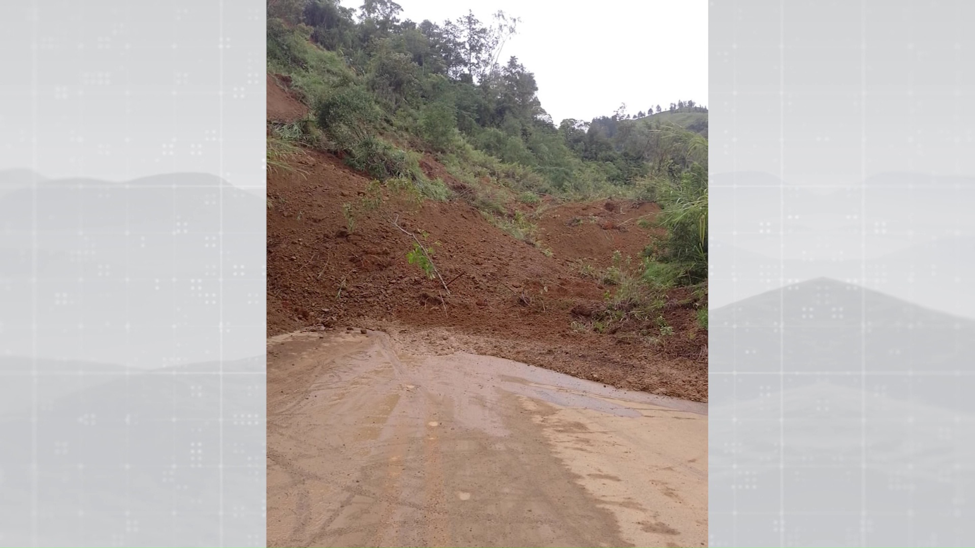 Cierre en la vía Santa Fe de Antioquia – Cañasgordas por deslizamiento
