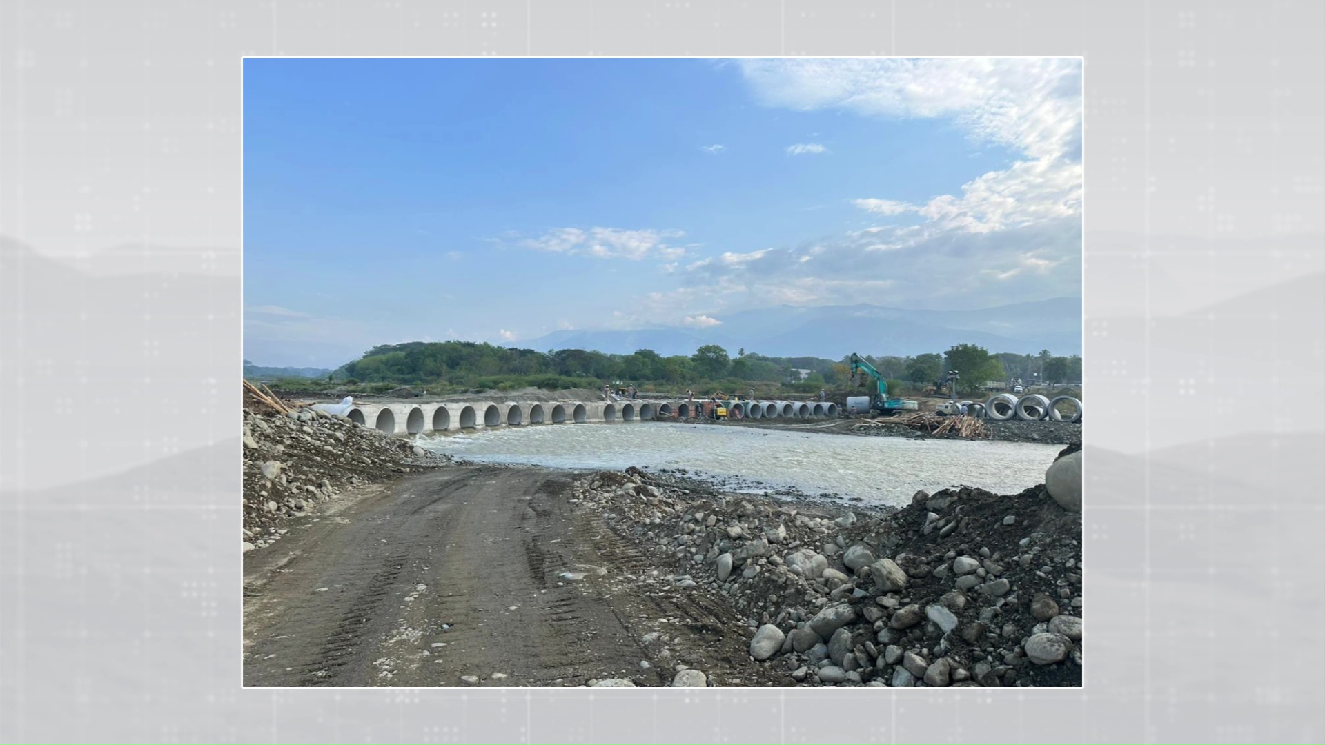 Avanzan obras para habilitar el paso temporal sobre el río Tonusco