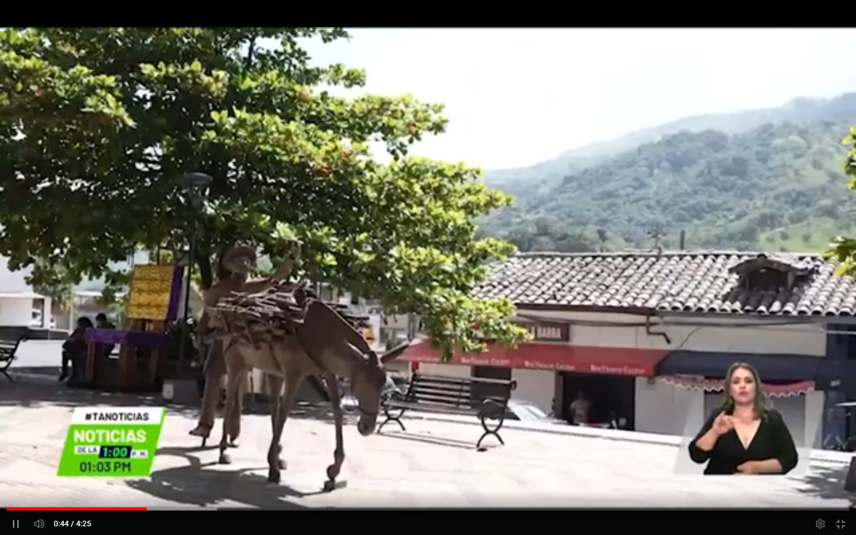 Por primera vez una posesión fuera de Medellín