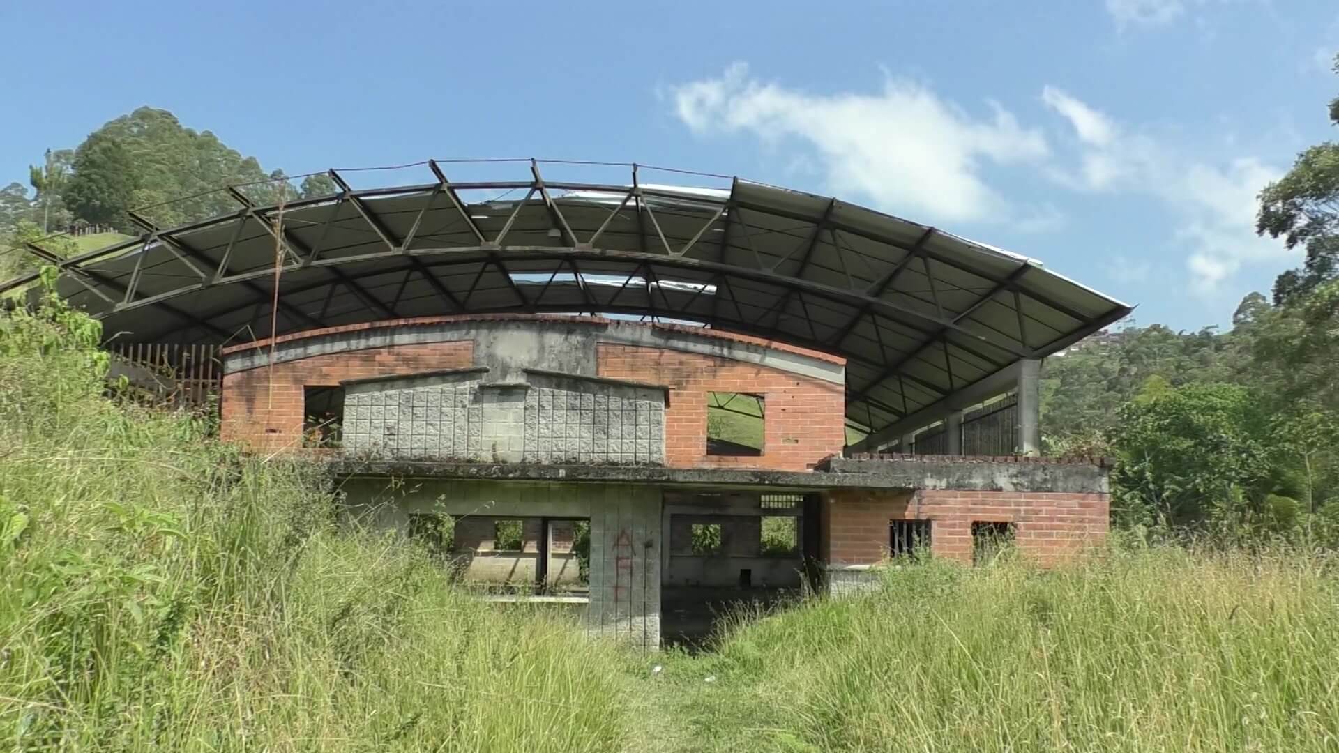 Angelópolis: coliseo de tejo nunca fue usado