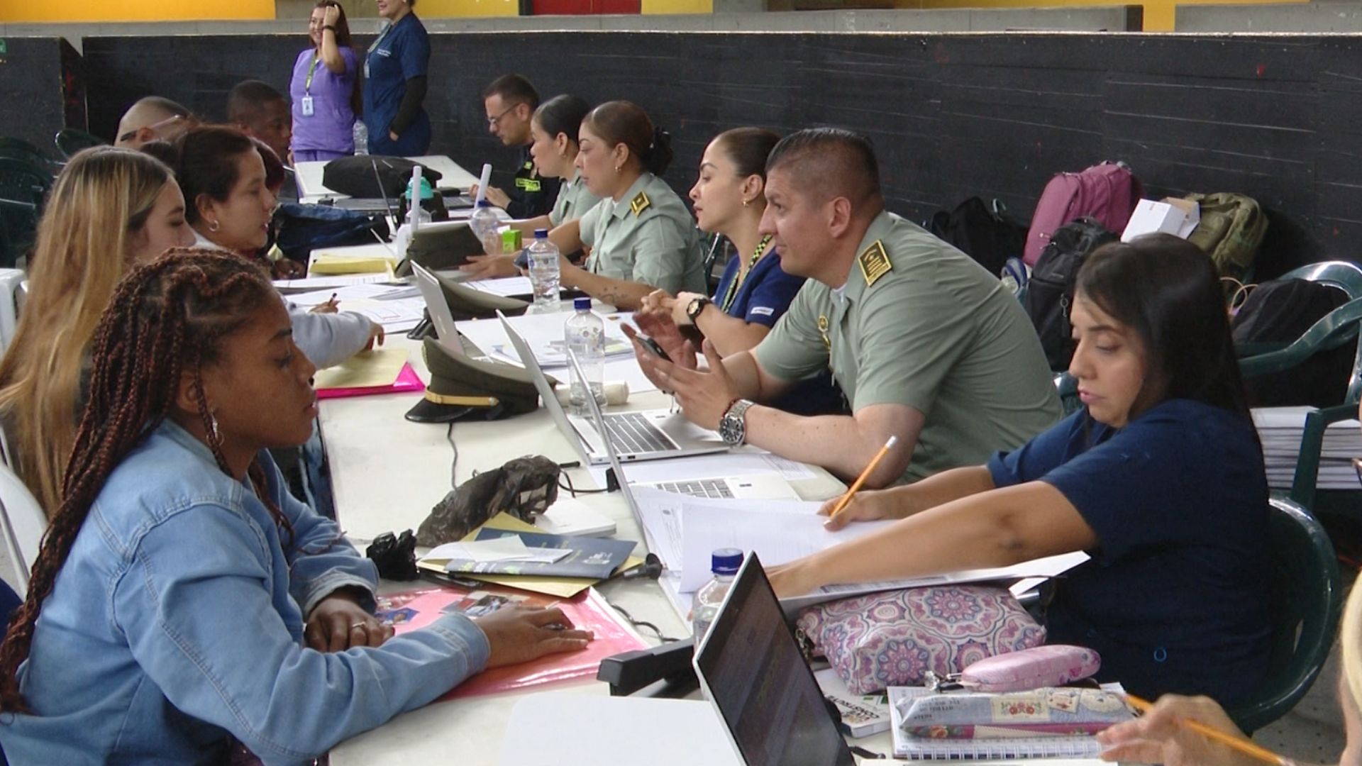 Hay déficit de policías en Medellín