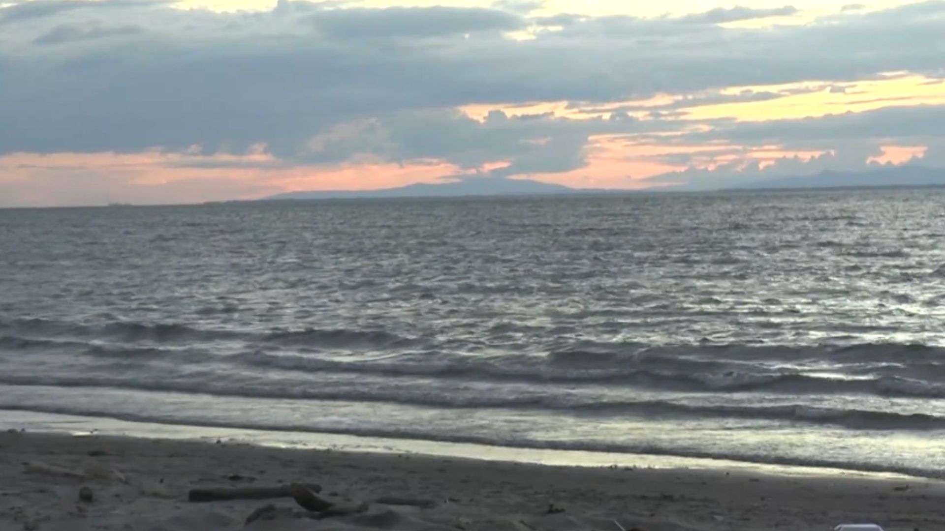 Urabá por frente frío restringen navegación