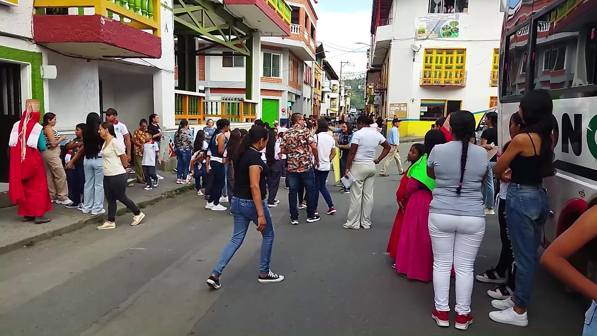 Faltan cuarenta maestros en Ituango