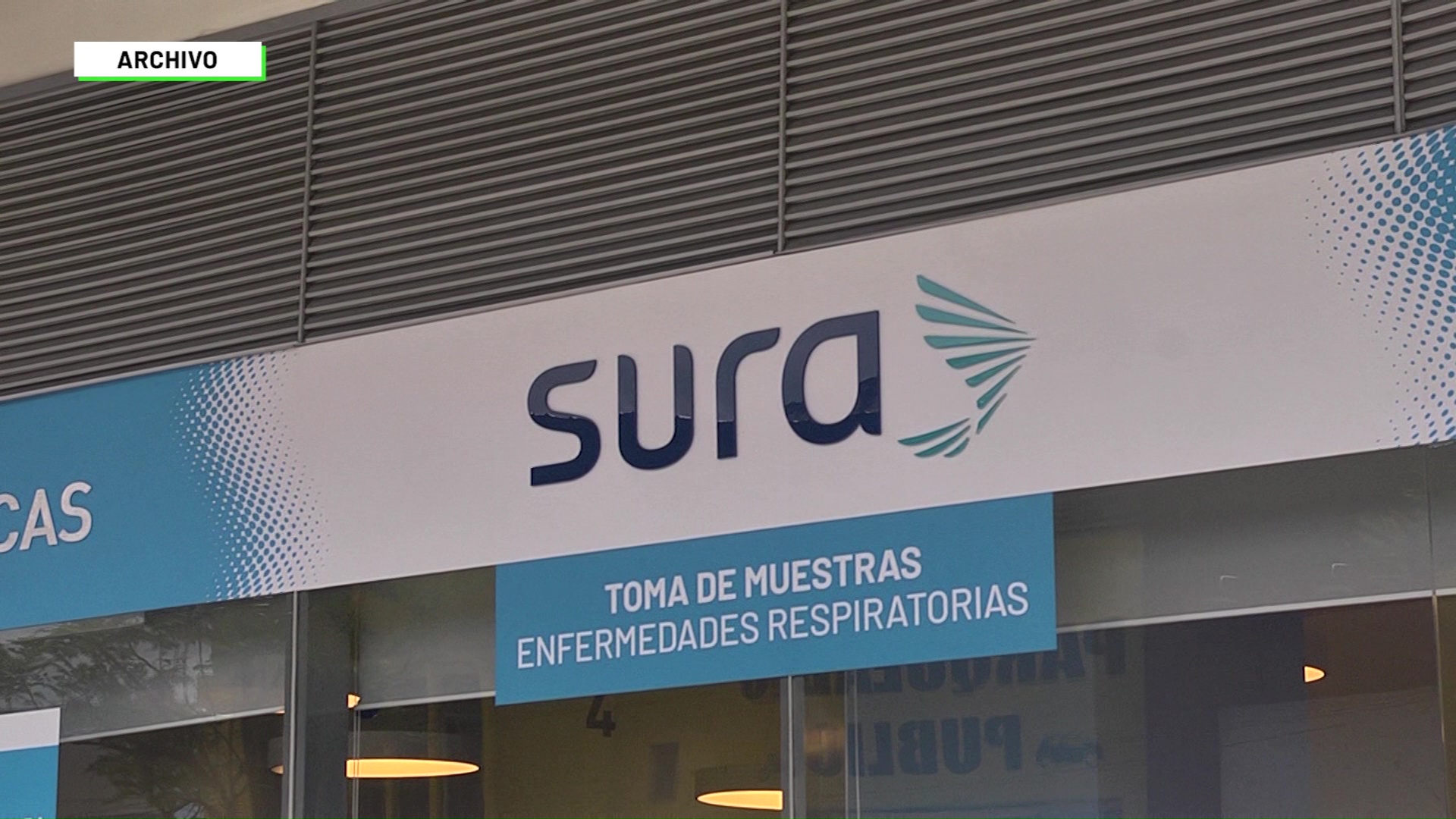 Fachada de una sede de la entidad prestadora de servicios de salud. La liquidación de EPS Sura no fue aceptada.