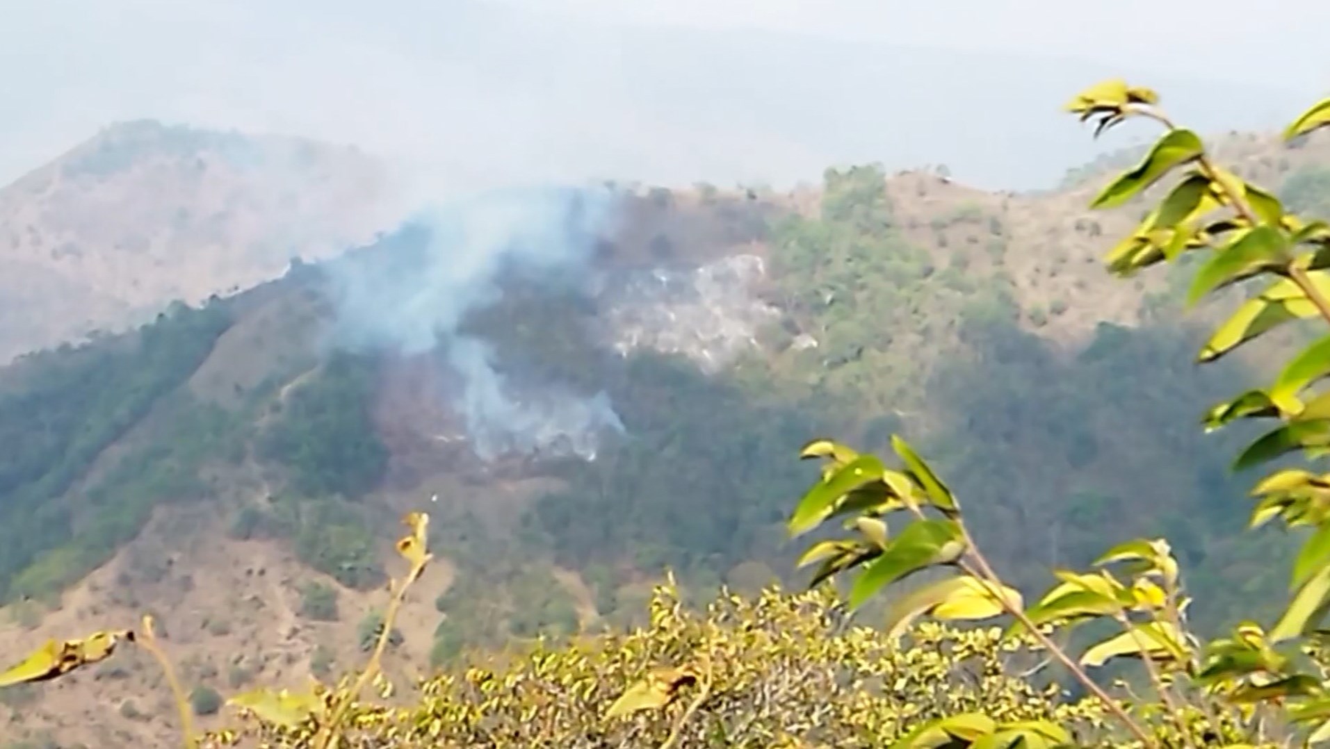 Bomberos en cese de actividades en Ituango