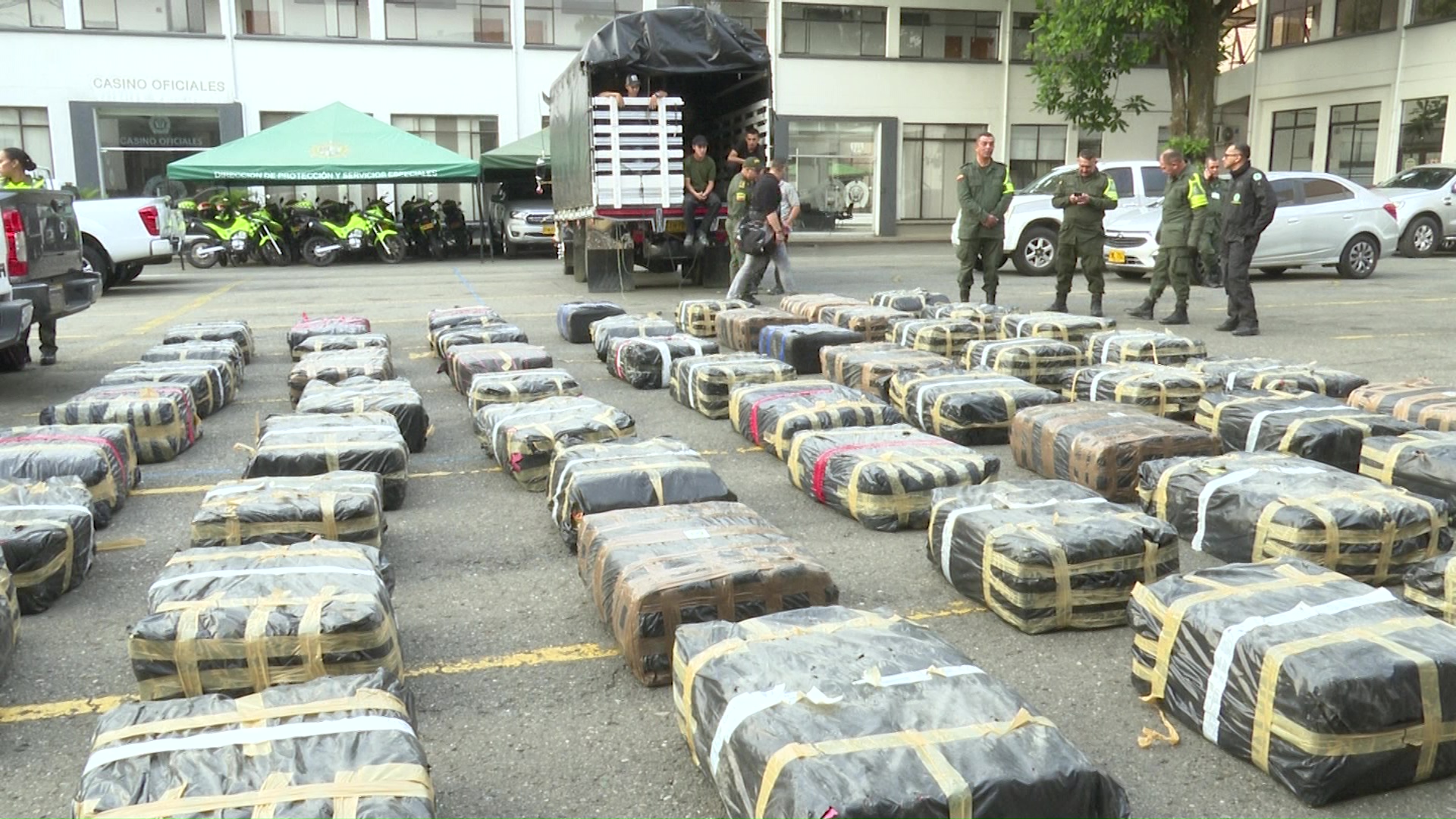 4 toneladas de marihuana ocultas en un camión