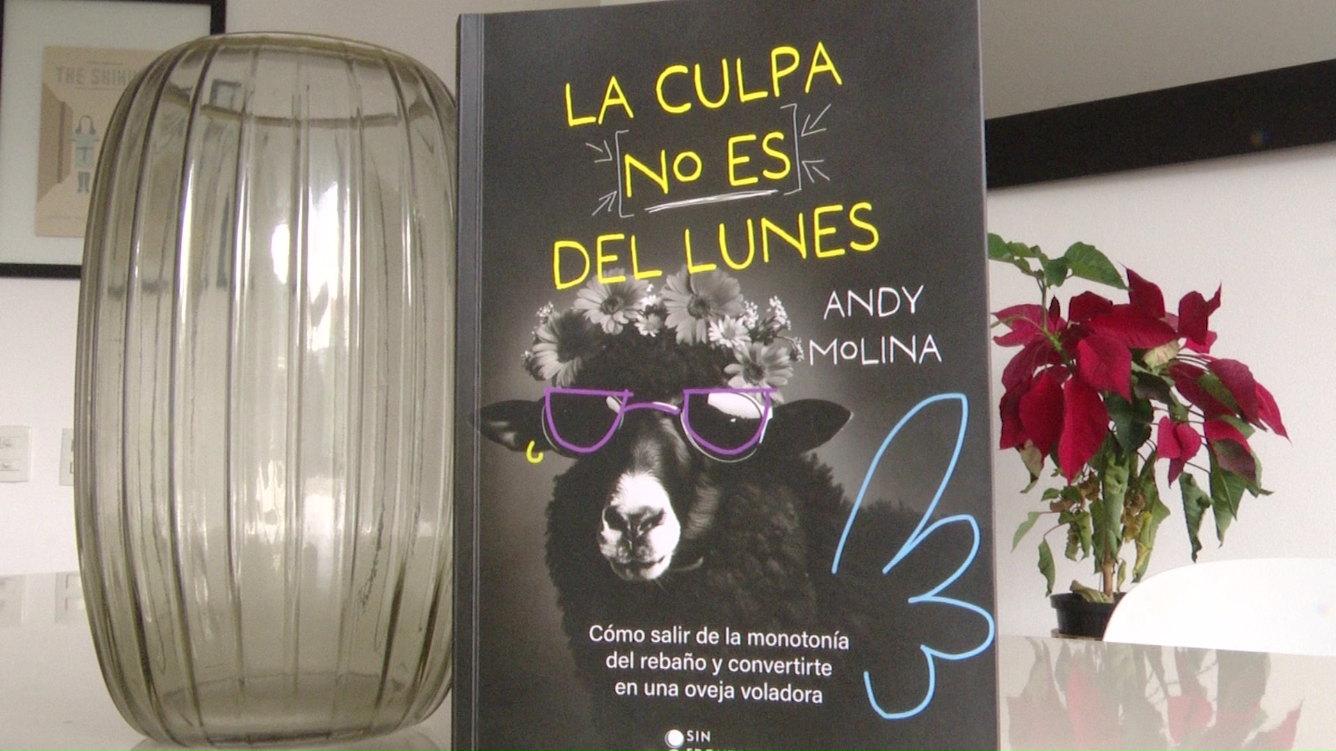 Lanzan libro ‘la culpa no es del lunes’