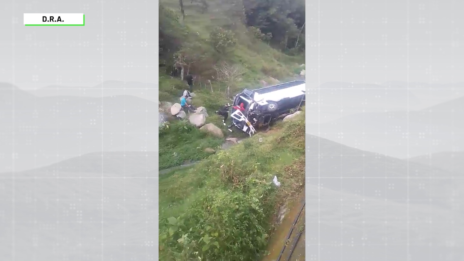 Una policía resultó herida en accidente de tránsito