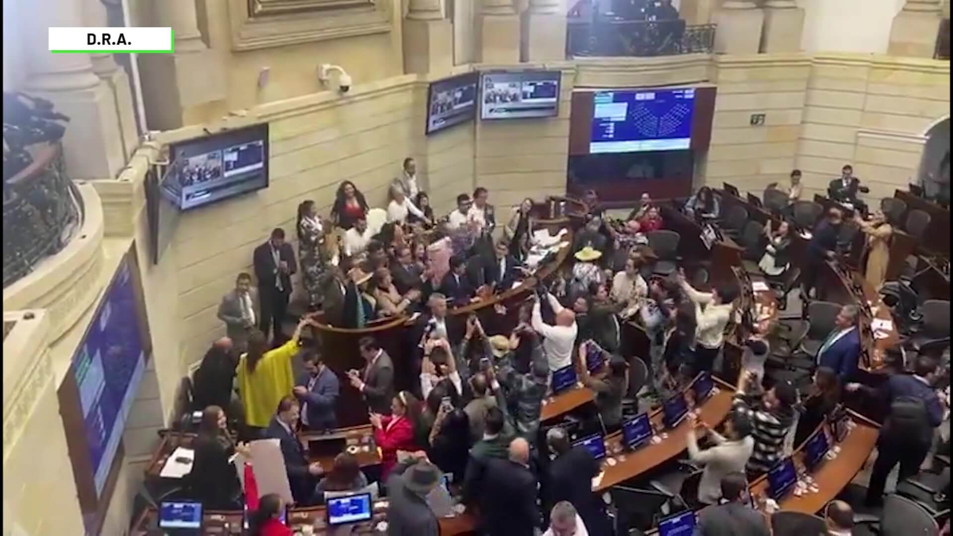 El Senado aprobó anoche la reforma pensional