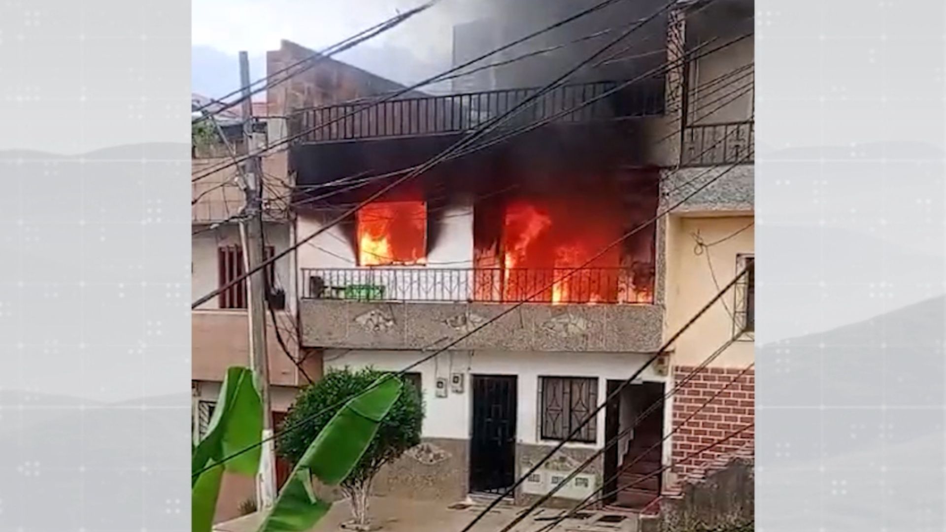 Pérdida total de casa por incendio en Bello