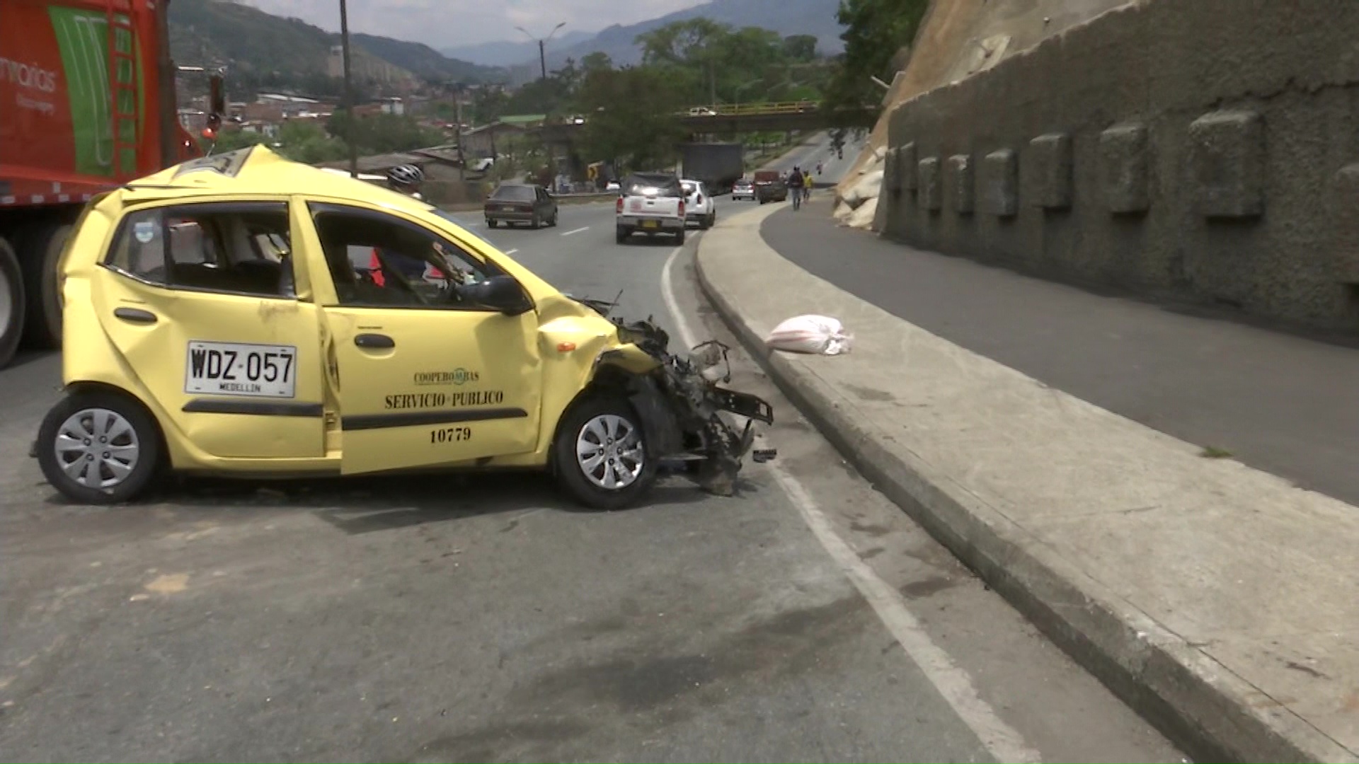 Copacabana un muerto en accidente múltiple