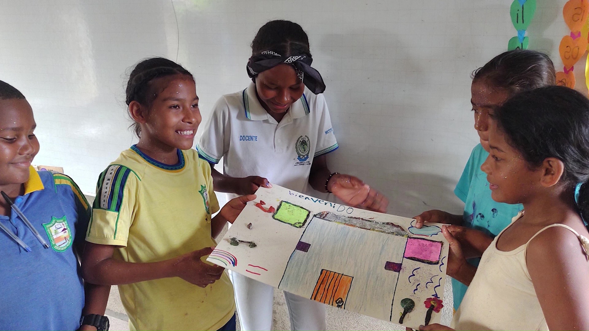 Construyeron un aula de clases para 33 niños