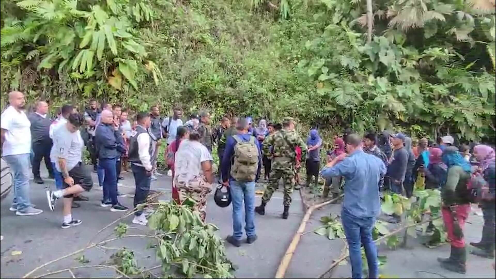 Nuevamente, indígenas bloquean vía a Urabá