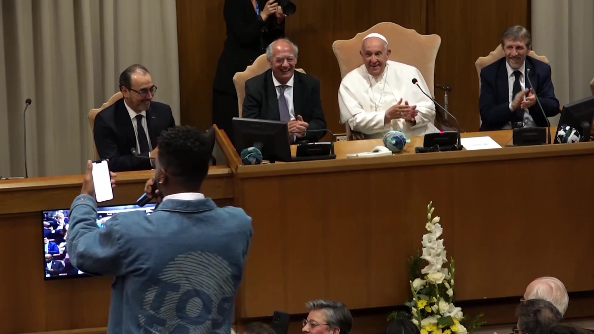Tostao cantó ante el papa Francisco