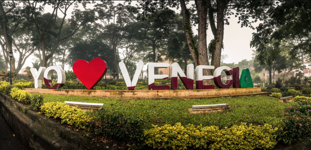 Parque principal de Venecia, Antioquia, Suroeste del departamento. 