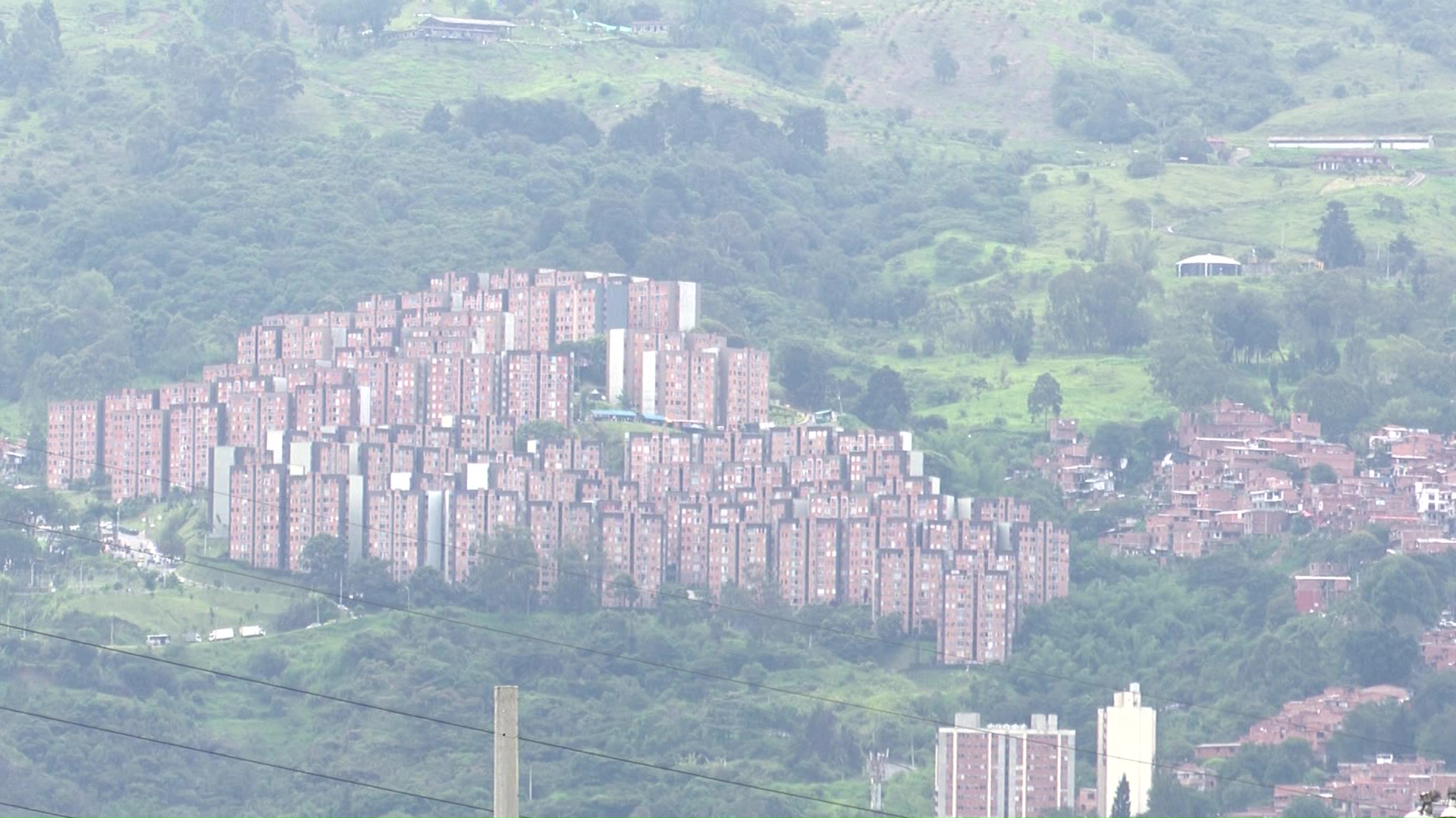 Inicia campaña autonomía fiscal de regiones