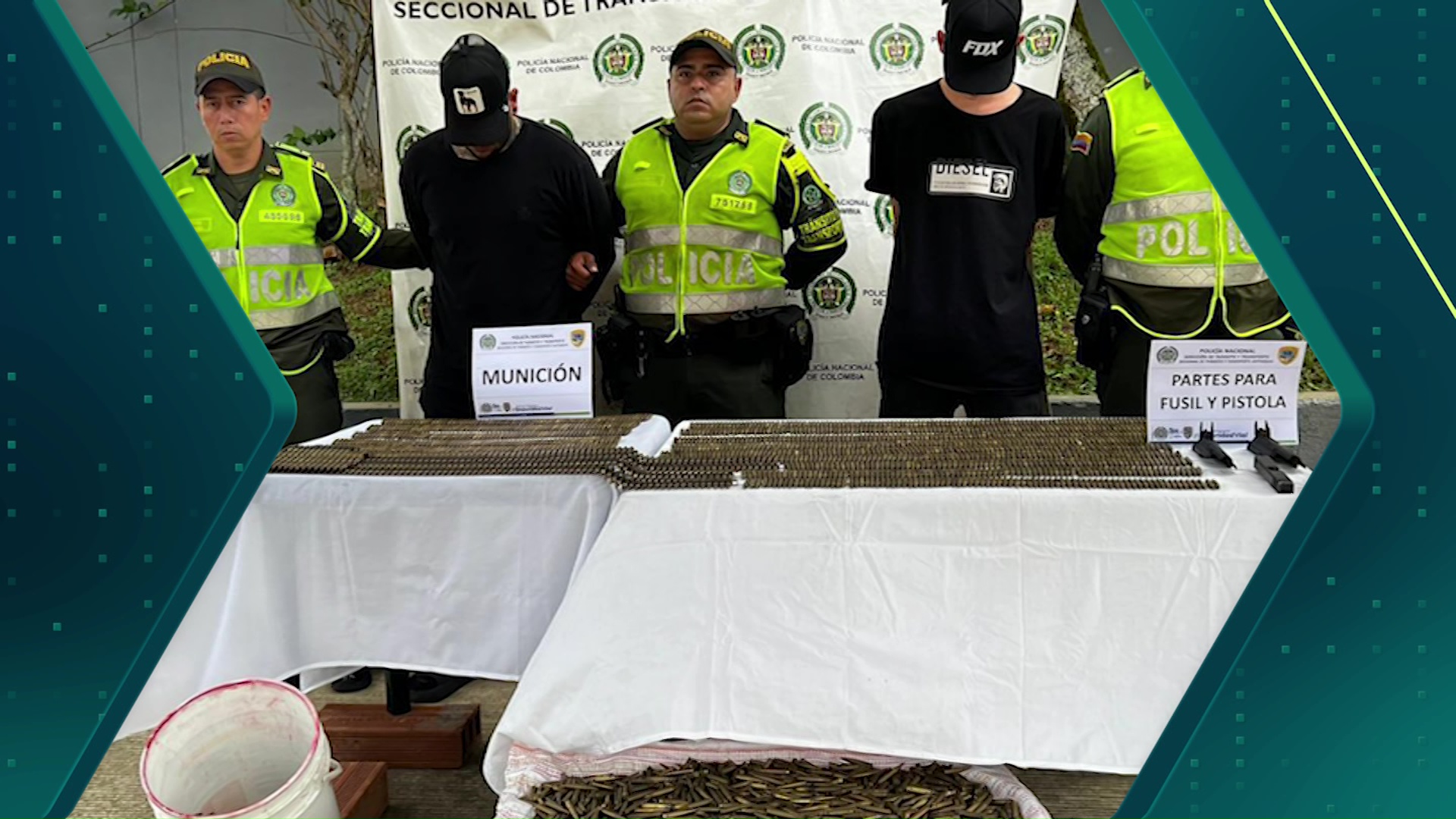 Dos capturados con 4.700 cartuchos para armas