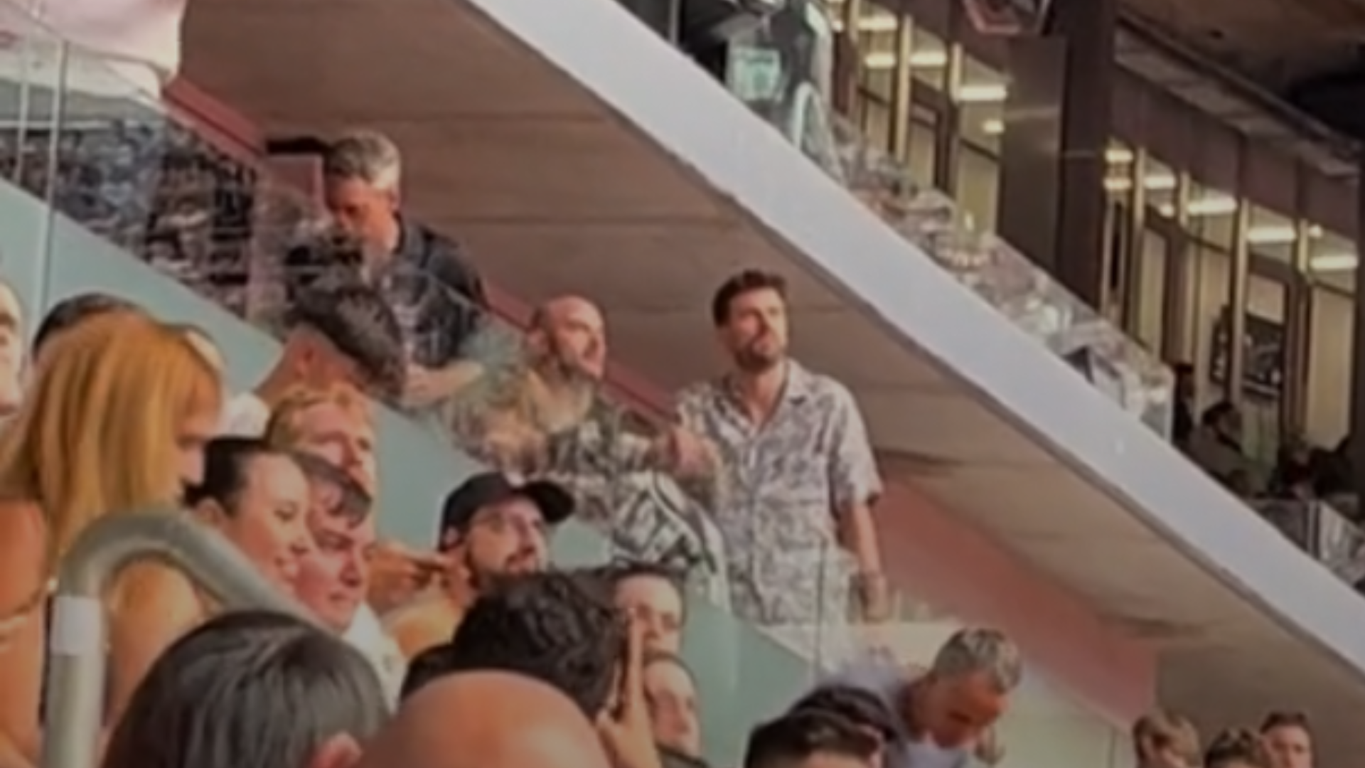Reacción de Piqué al escuchar la canción de Shakira y Bizarrap en vivo