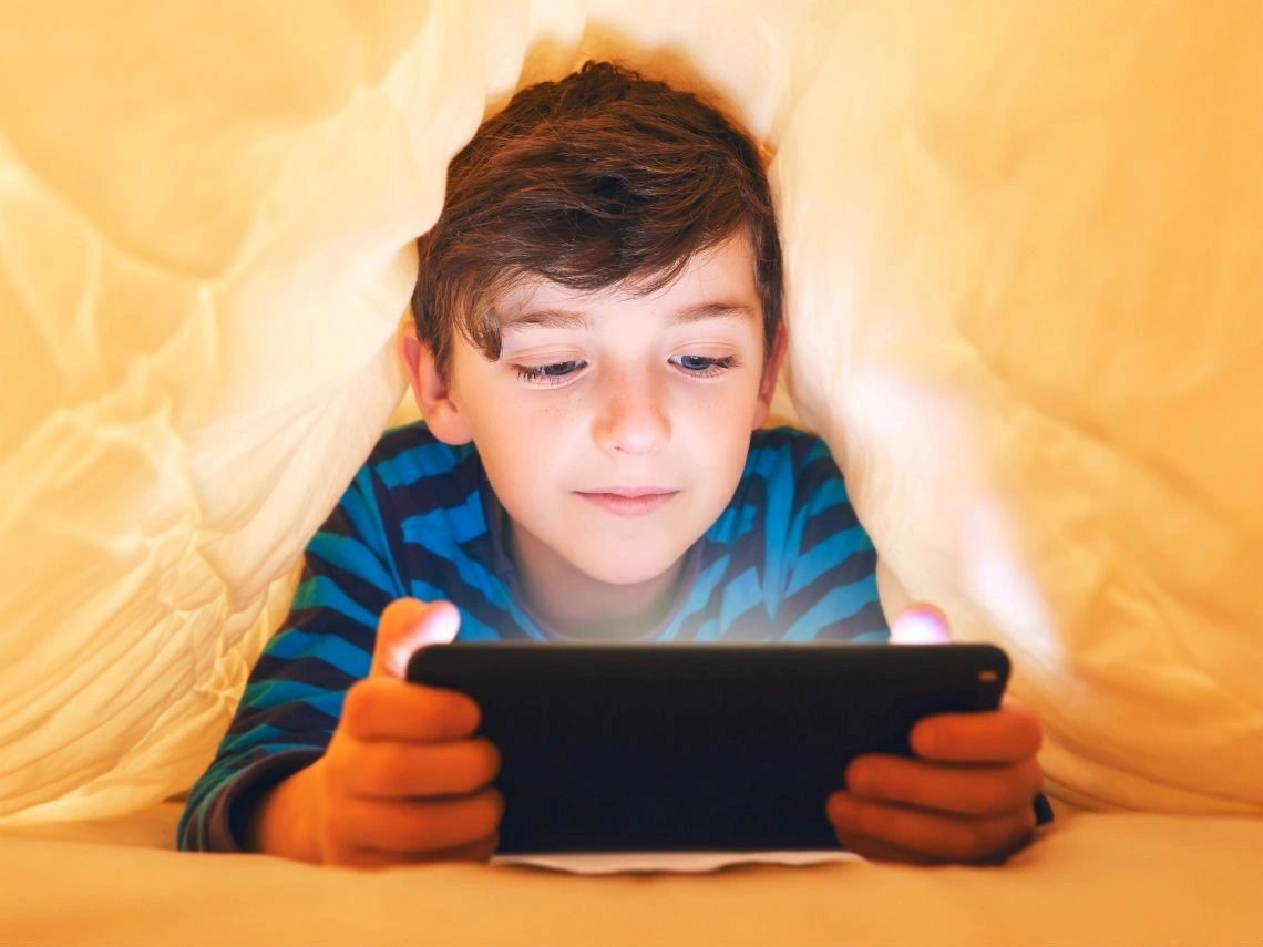 Guía para padres: ¿Cómo utilizar YouTube Kids de manera educativa y segura?