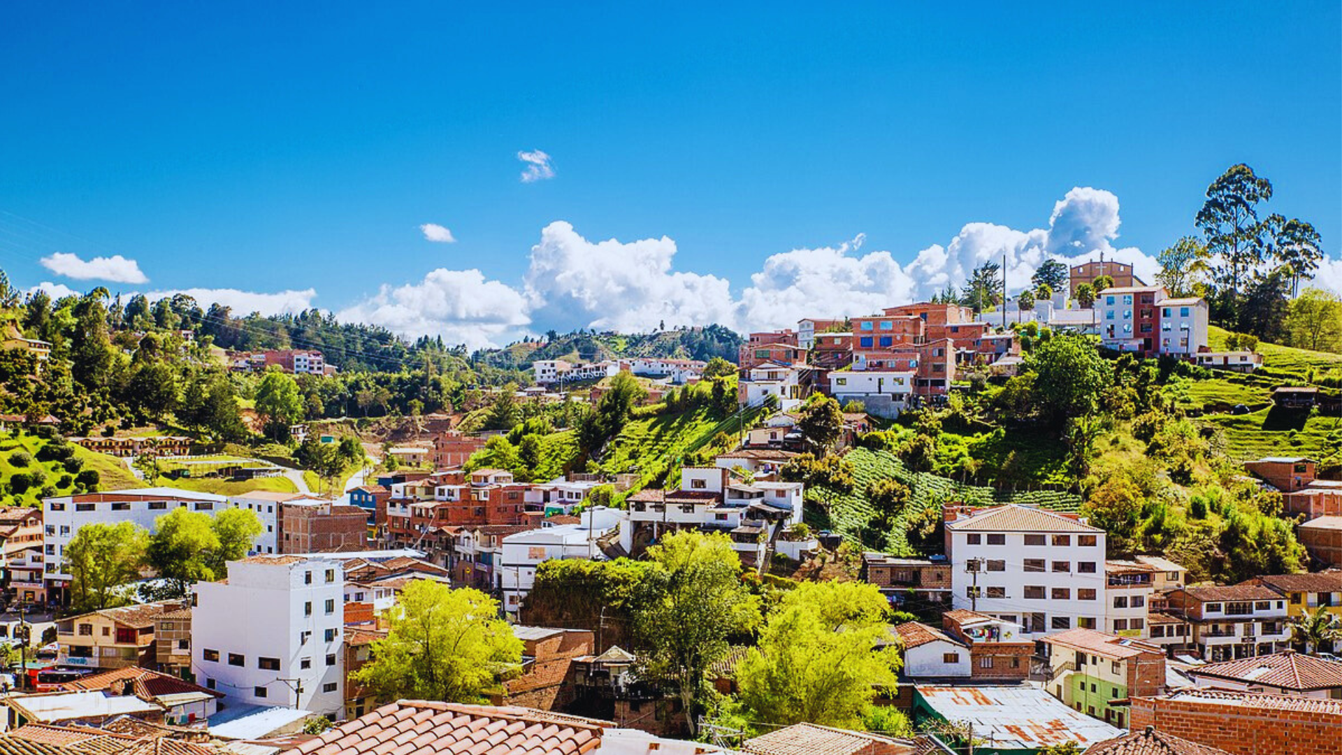 Si estás buscando un destino que combine historia, cultura y paisajes impresionantes, este municipio del Oriente antioqueño es el lugar perfecto para ti.