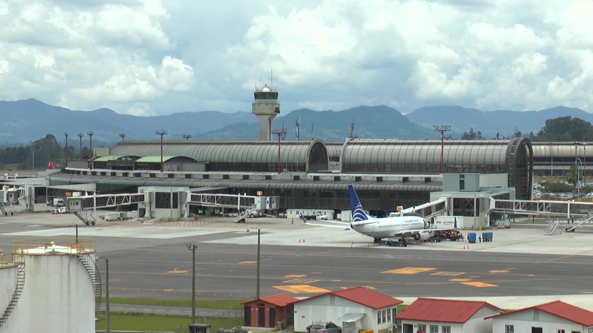 Comisión accidental del Congreso de la República analizó el Plan Maestro del Aeropuerto José María Córdova