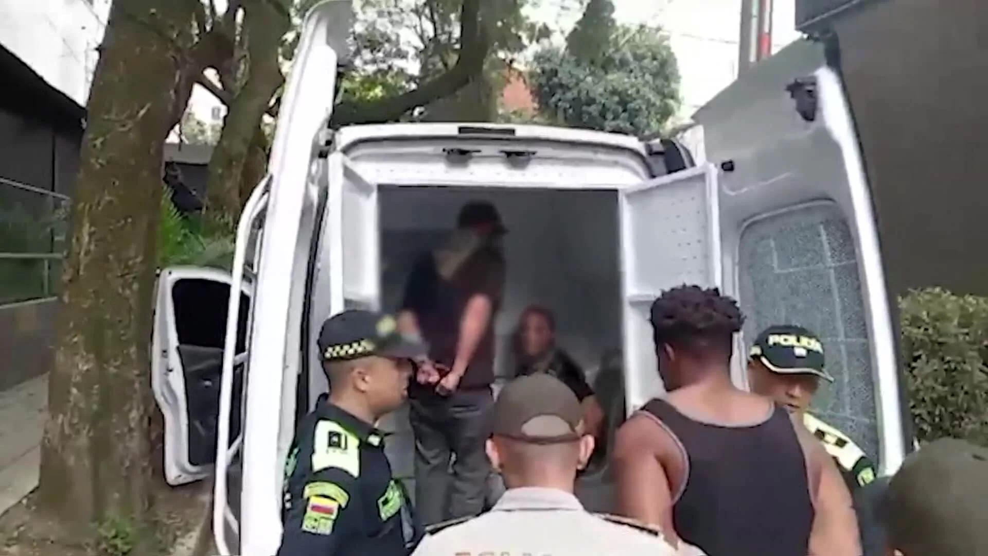 Indignación por libertad de extranjeros hallados con menores