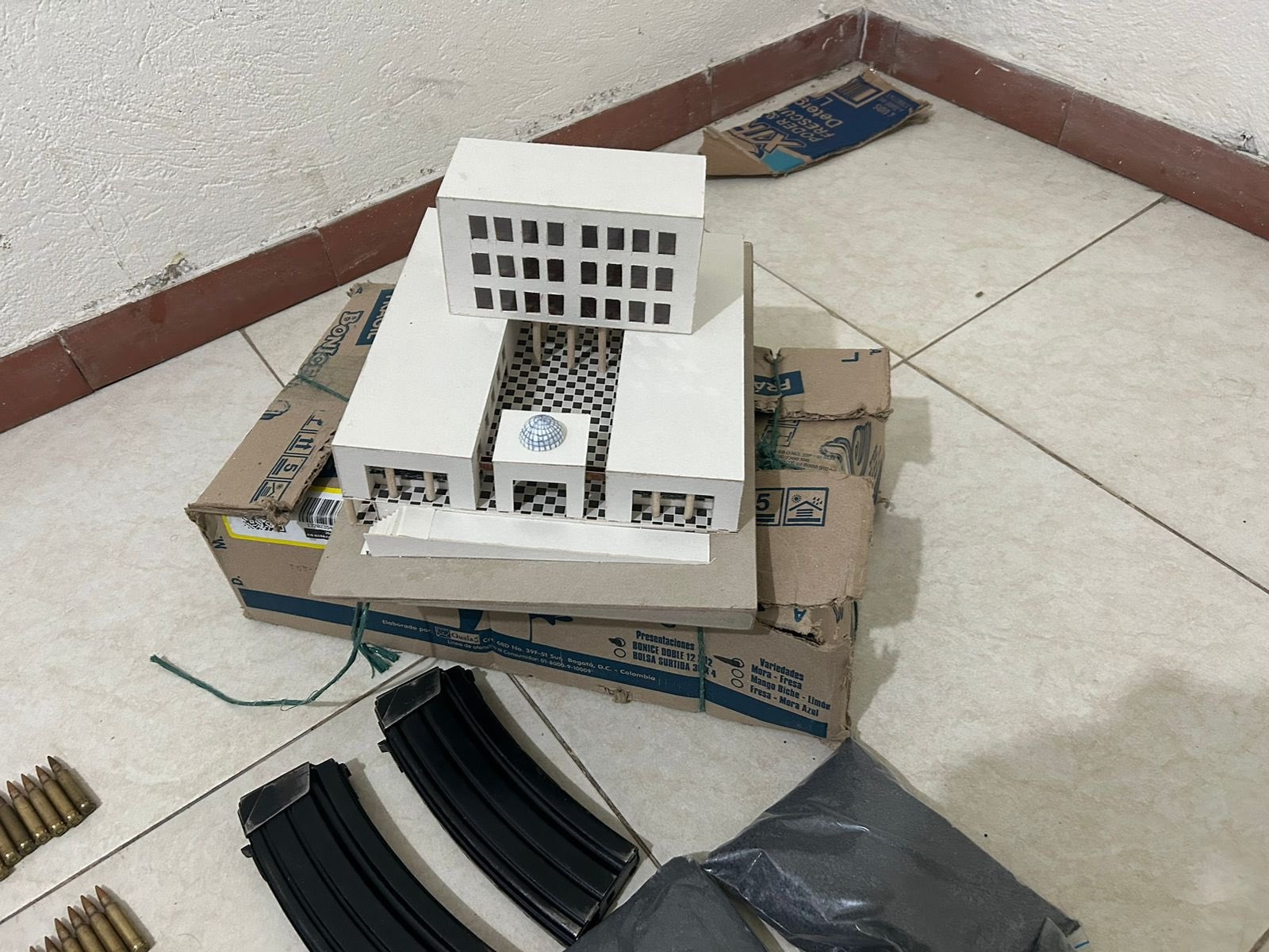 Tras amenaza de atentado refuerzan seguridad del Palacio de Justicia