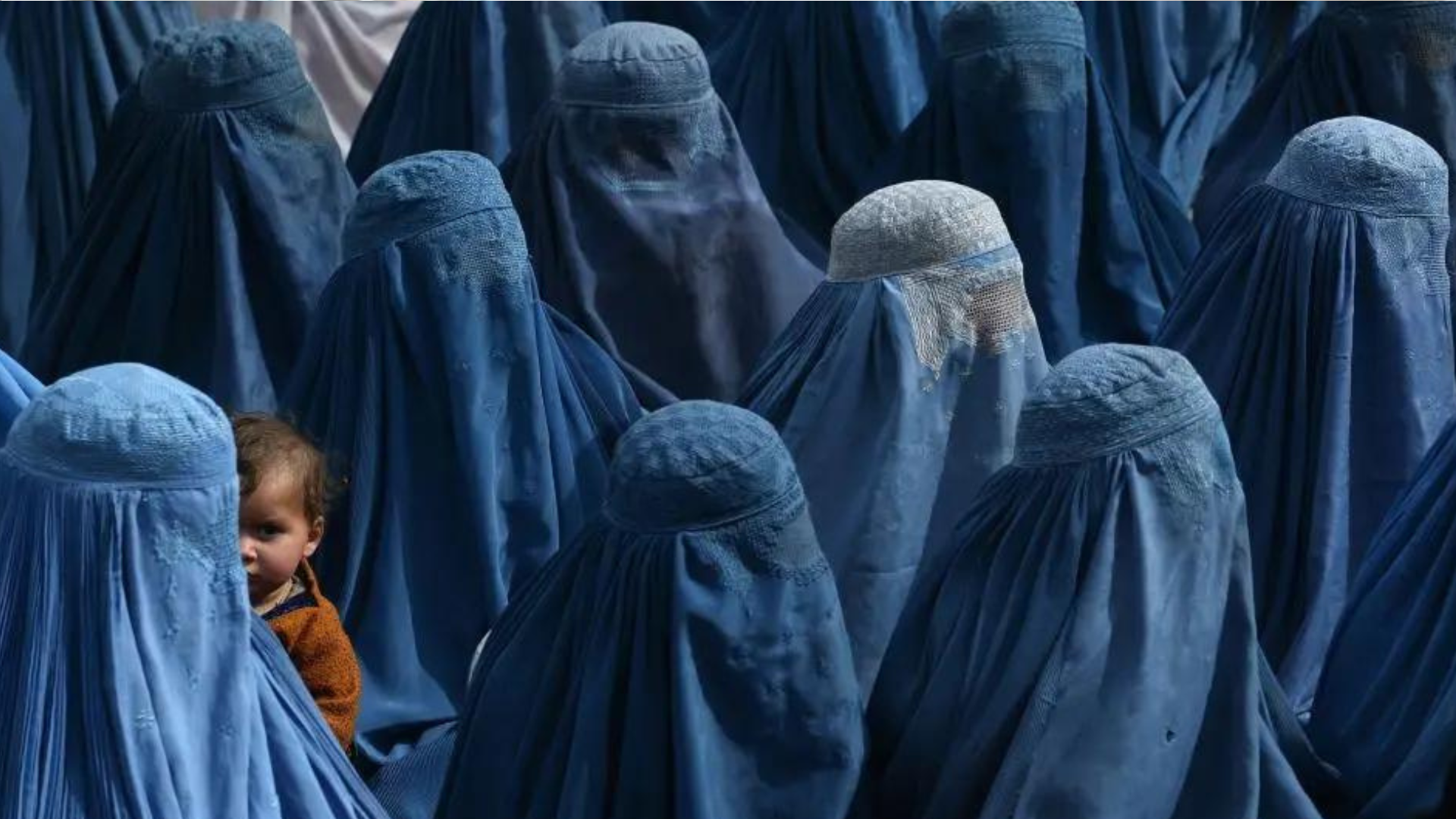 Más del 80% de las mujeres afganas enfrentan restricciones severas para acceder a la educación y al empleo desde el regreso de los talibanes al poder en 2021.Foto: El Comercio 