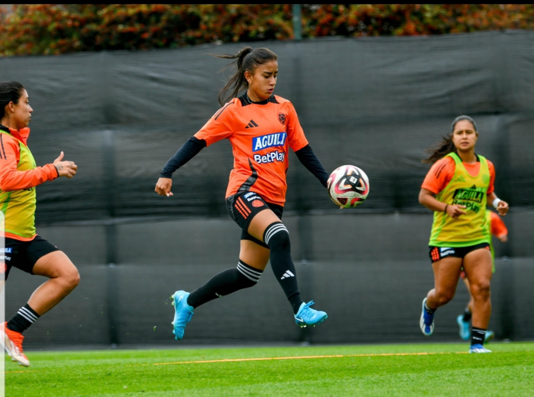 Por doble lesión, Karla Viancha no jugará más el Mundial sub-20.