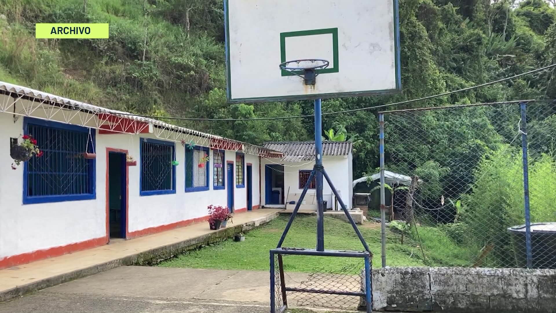$2.4 billones para la educación en Antioquia en 2025