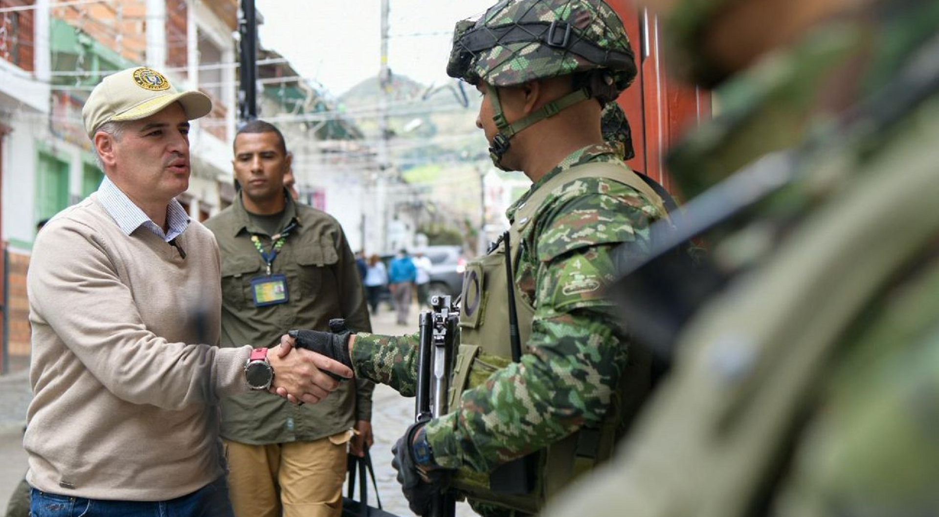 ‘Dignidad para la fuerza pública’: Gobernador espera que Asamblea apruebe contribución a la seguridad