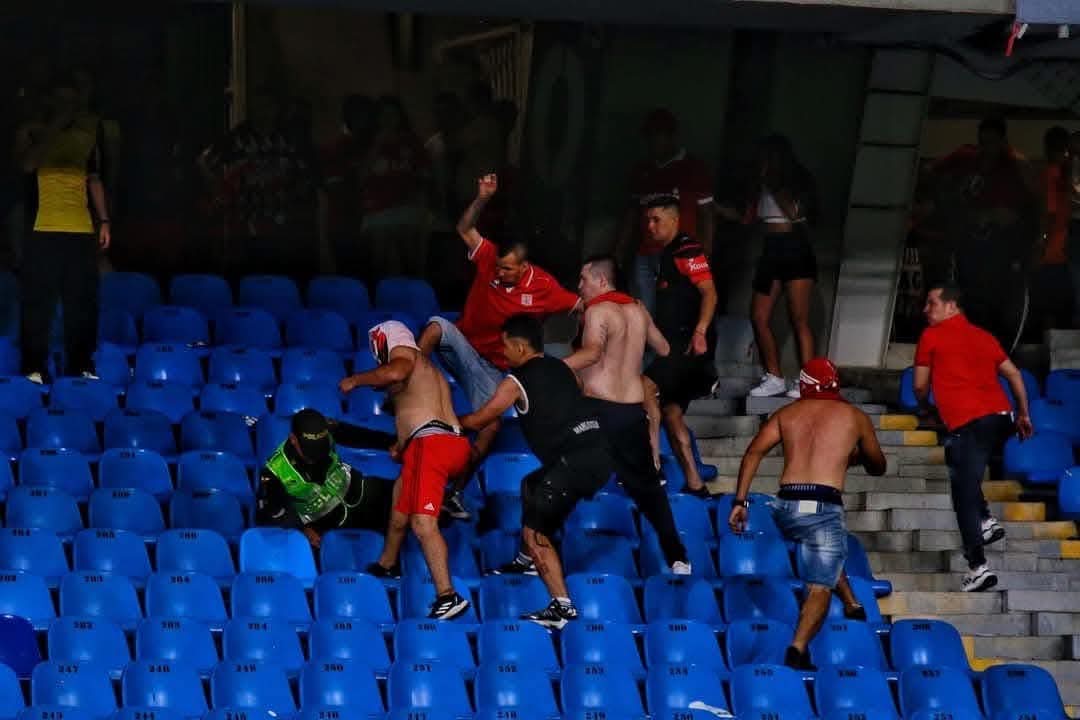 Este es el cartel de hinchas del América sospechosos del vandalismo en partido con Nacional
