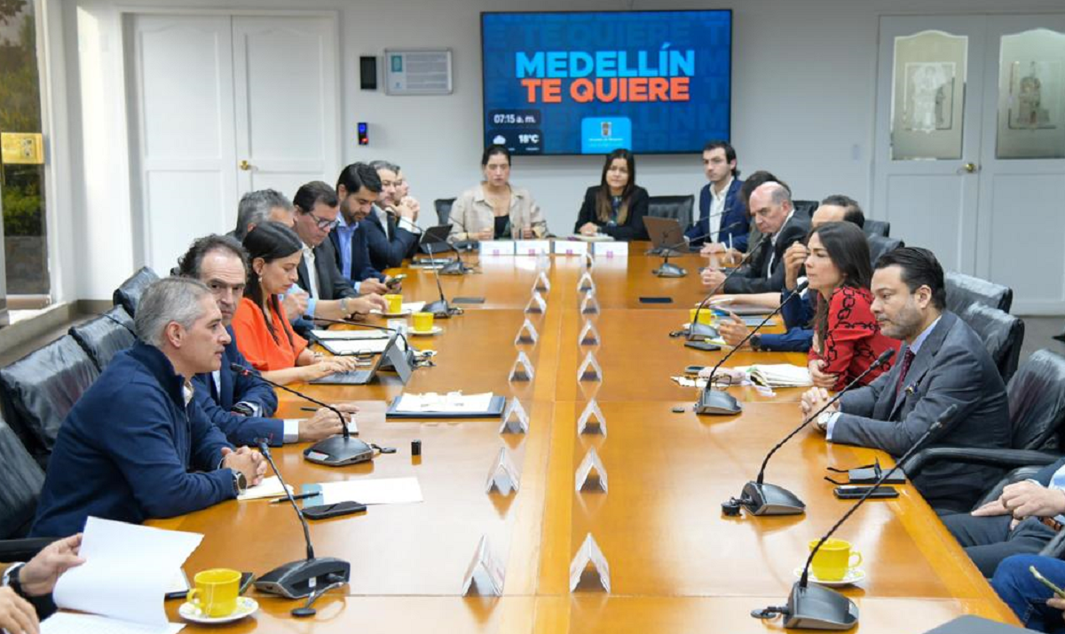 ‘Con la economía y los empleos de la gente no se juega’: gobernador Rendón alista línea de crédito para exportadores