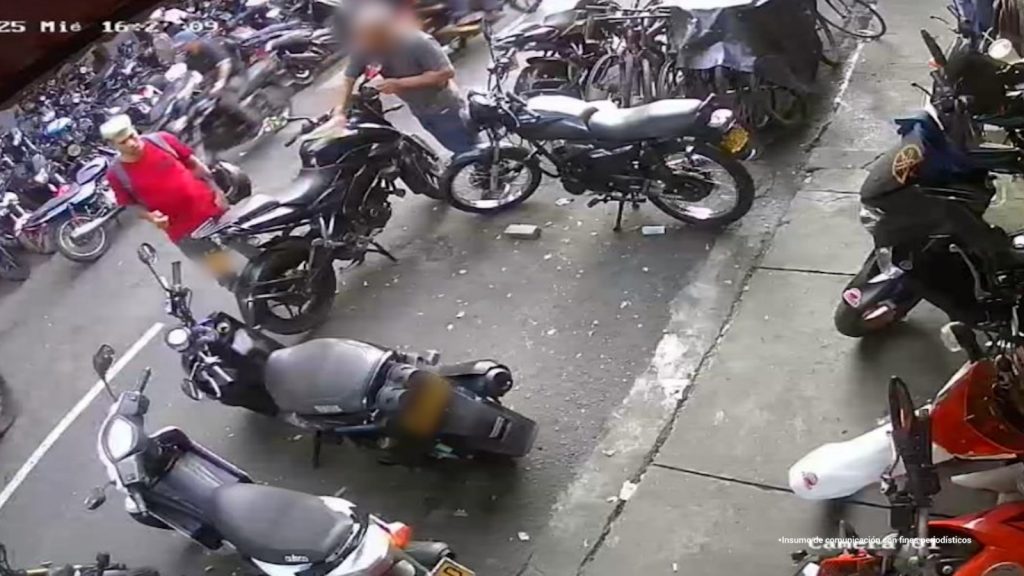 Estarli Oswaldo Morgado Herrera, al parecer, cuando negociaba la moto utilizada para el homicidio.
