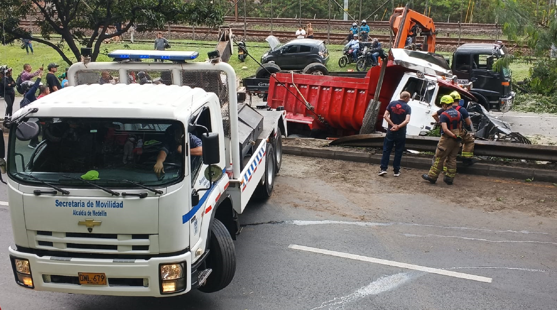 VIDEO | Impresionante accidente causa caos vehicular en autopista Sur de Medellín
