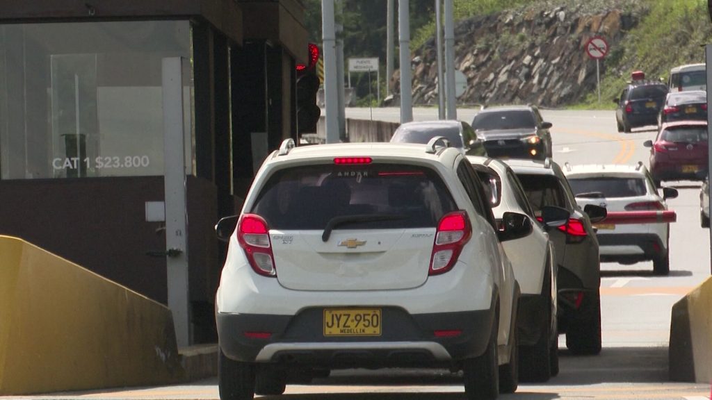 ¡Alista tu bolsillo! Tercera alza de peajes en el año con un 1,86 % más 