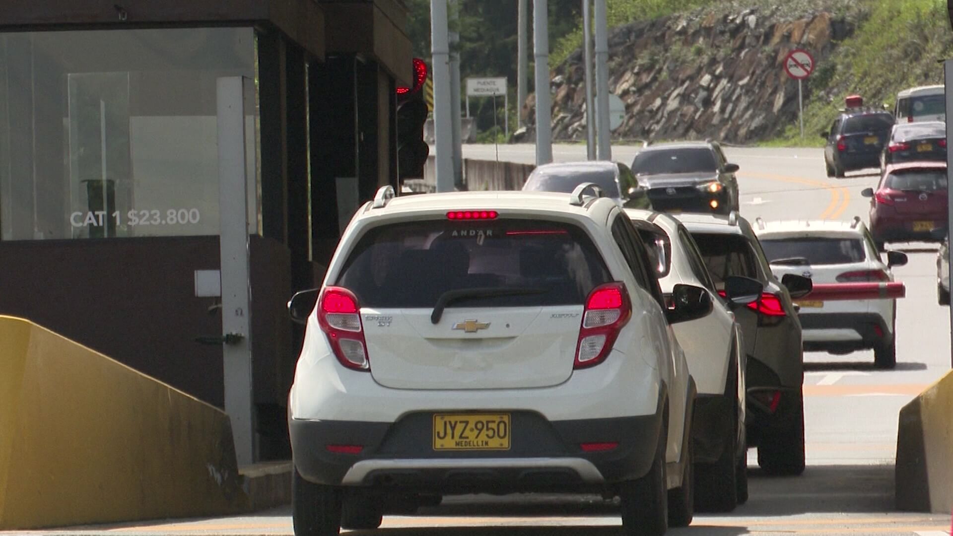 ¡Aliste el bolsillo! Tercer alza de peajes en el año con un 1,86 % más