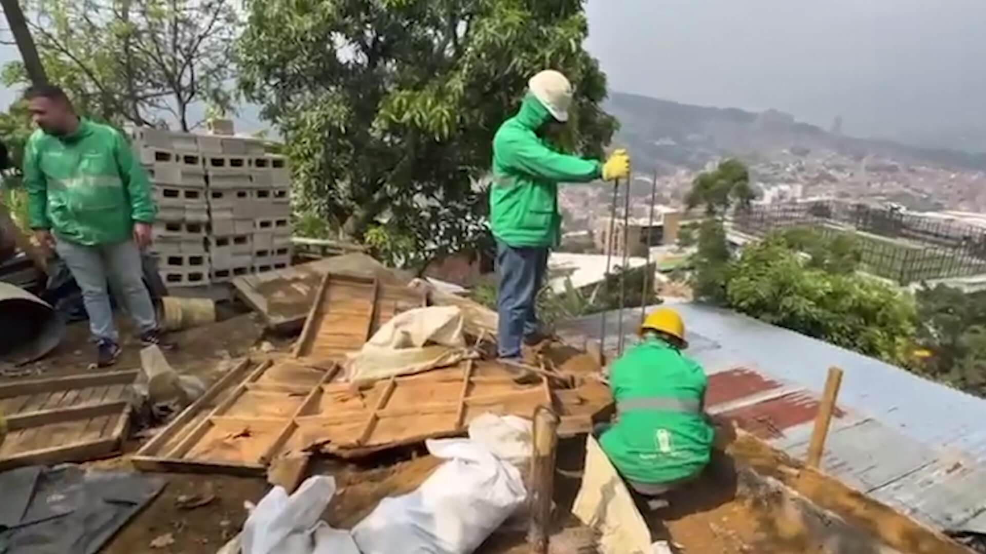 Cerros tutelares: 41 demoliciones de construcciones ilegales